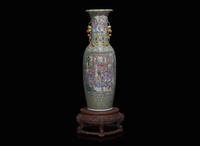 A massive Chinese export famille rose-decorated vase, second half 19th century 外銷瓷粉彩大瓶 十九世紀下半