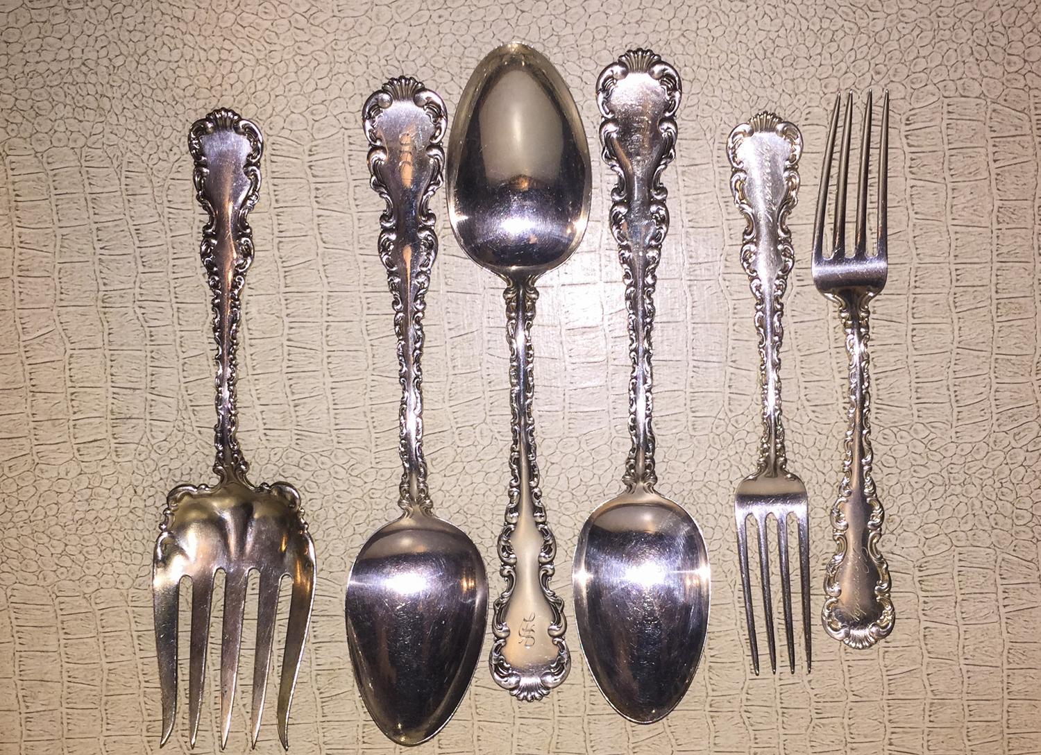 A Group of American Silver Flatware, Whiting Mfg. Co., New York, NY, Louis XV pattern, comprising: 6 salad forks 3 tablespoons 1 servin