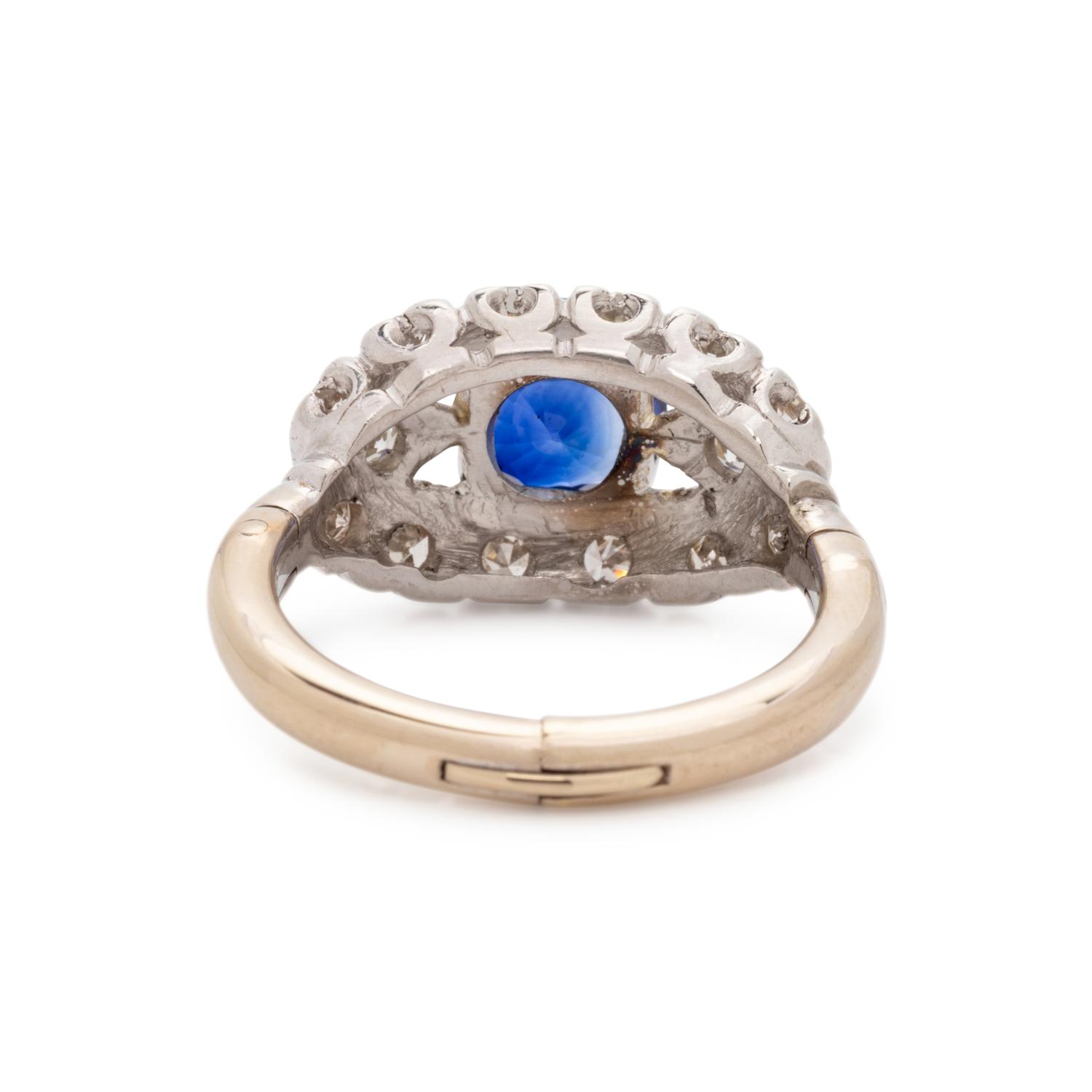 SAPPHIRE AND DIAMOND RING
