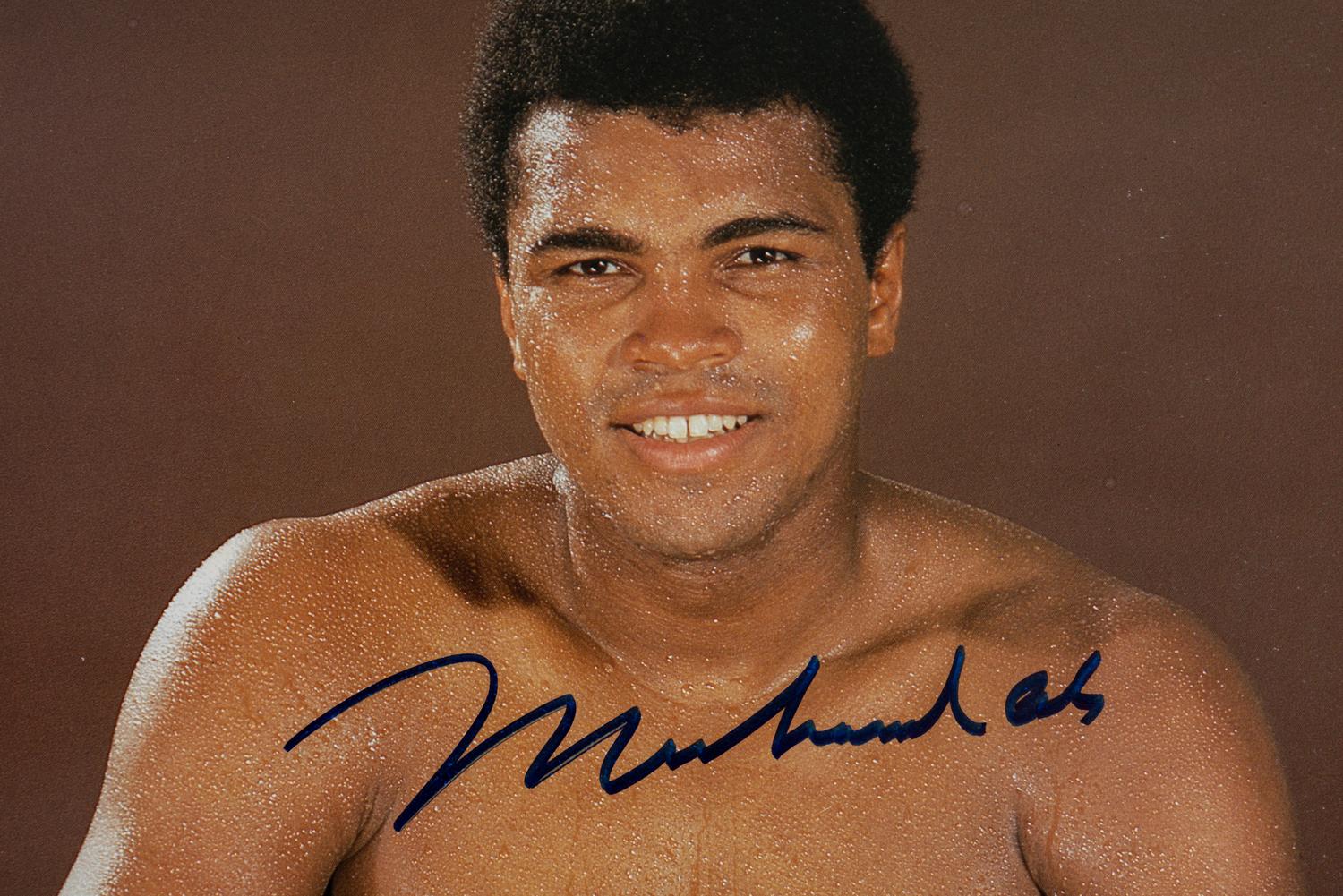 A Muhammad Ali Signed Autograph Muhammad Ali Memories Book,