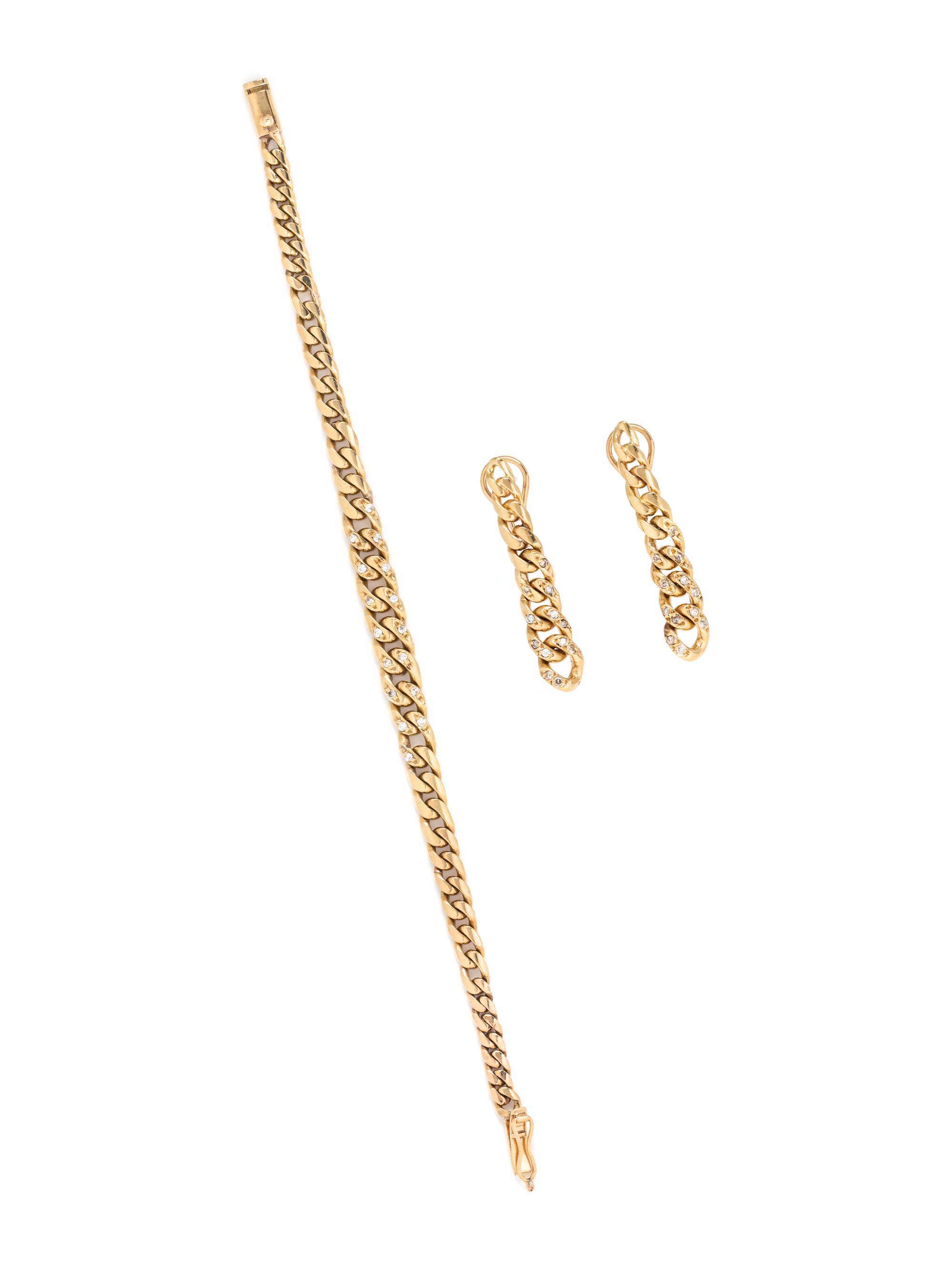 YELLOW GOLD AND DIAMOND SET