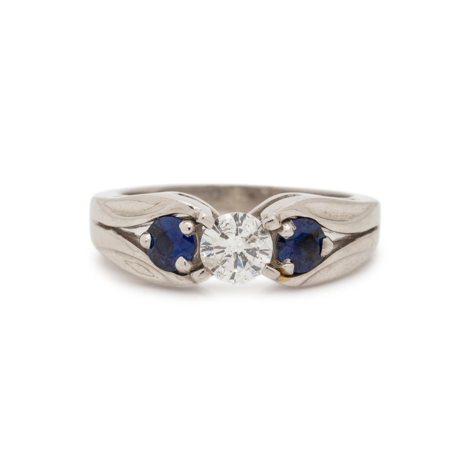 DIAMOND AND SAPPHIRE RING