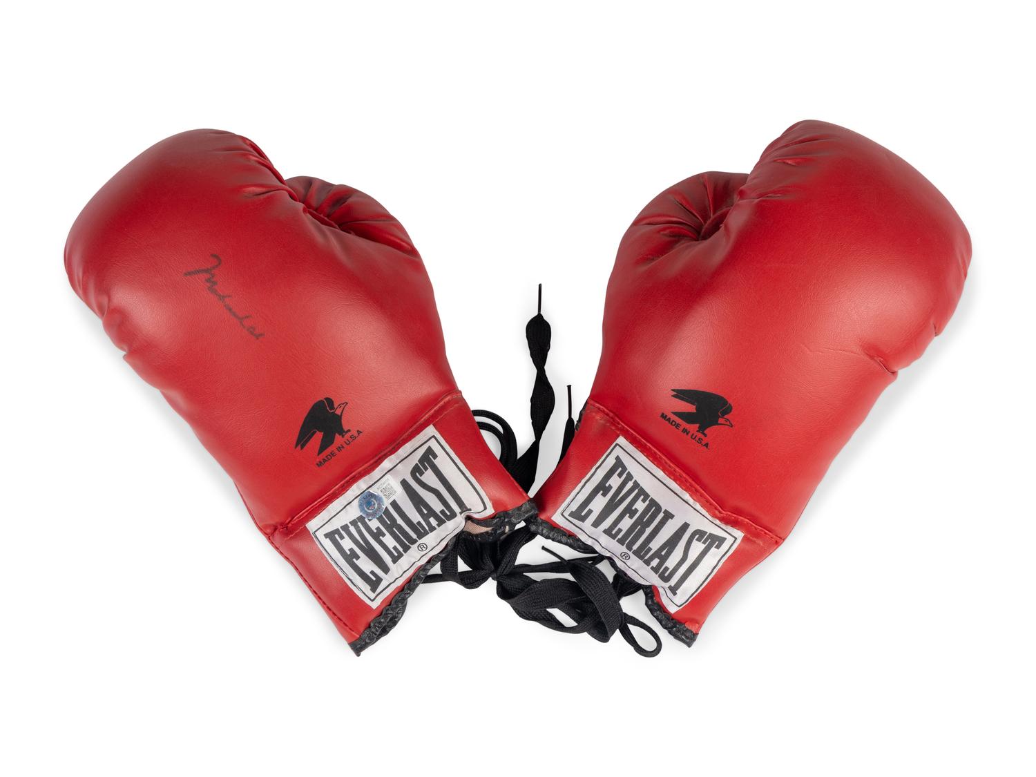 A Muhammad Ali Signed Autograph Boxing Glove (Beckett Authentication Services Letter)
