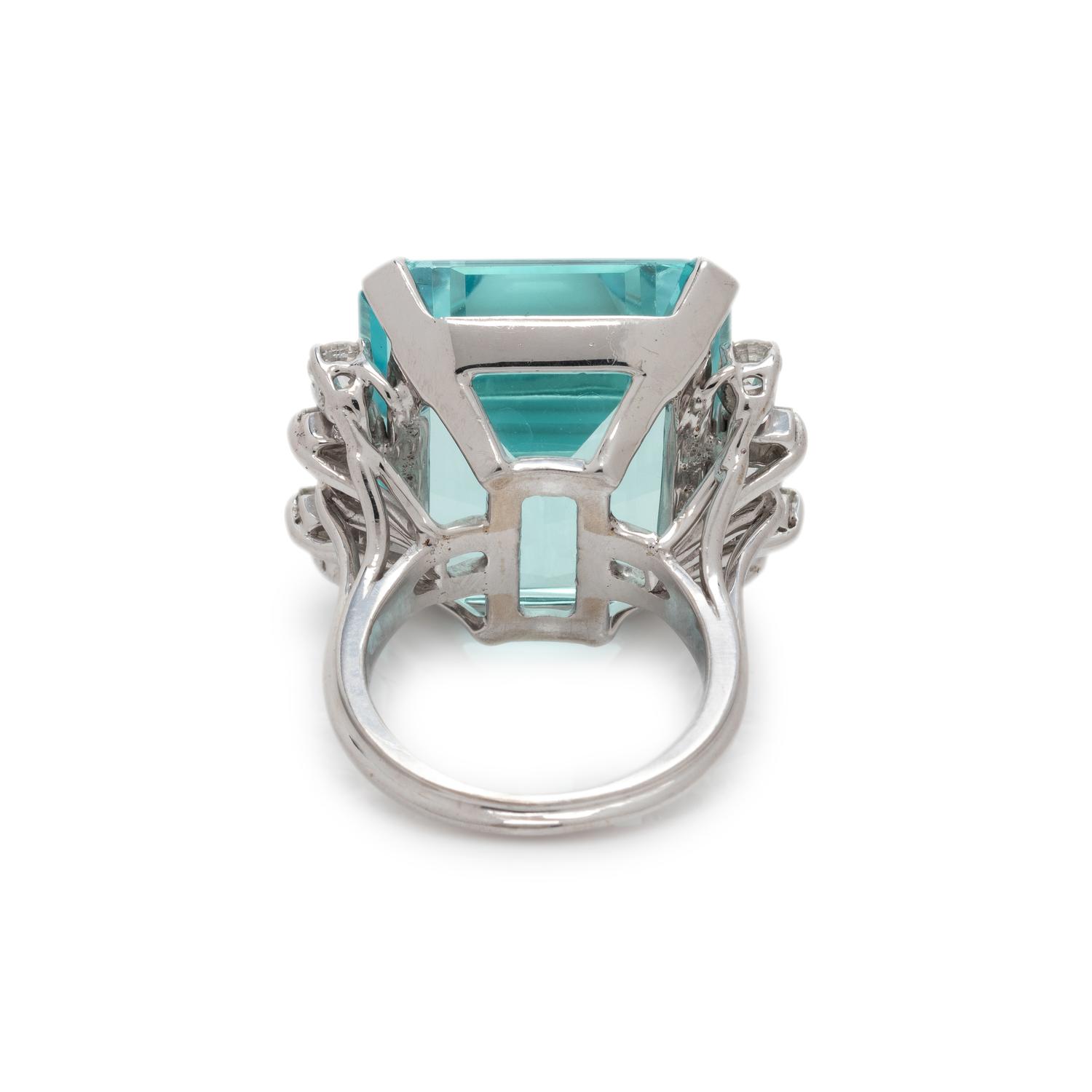 AQUAMARINE AND DIAMOND RING
