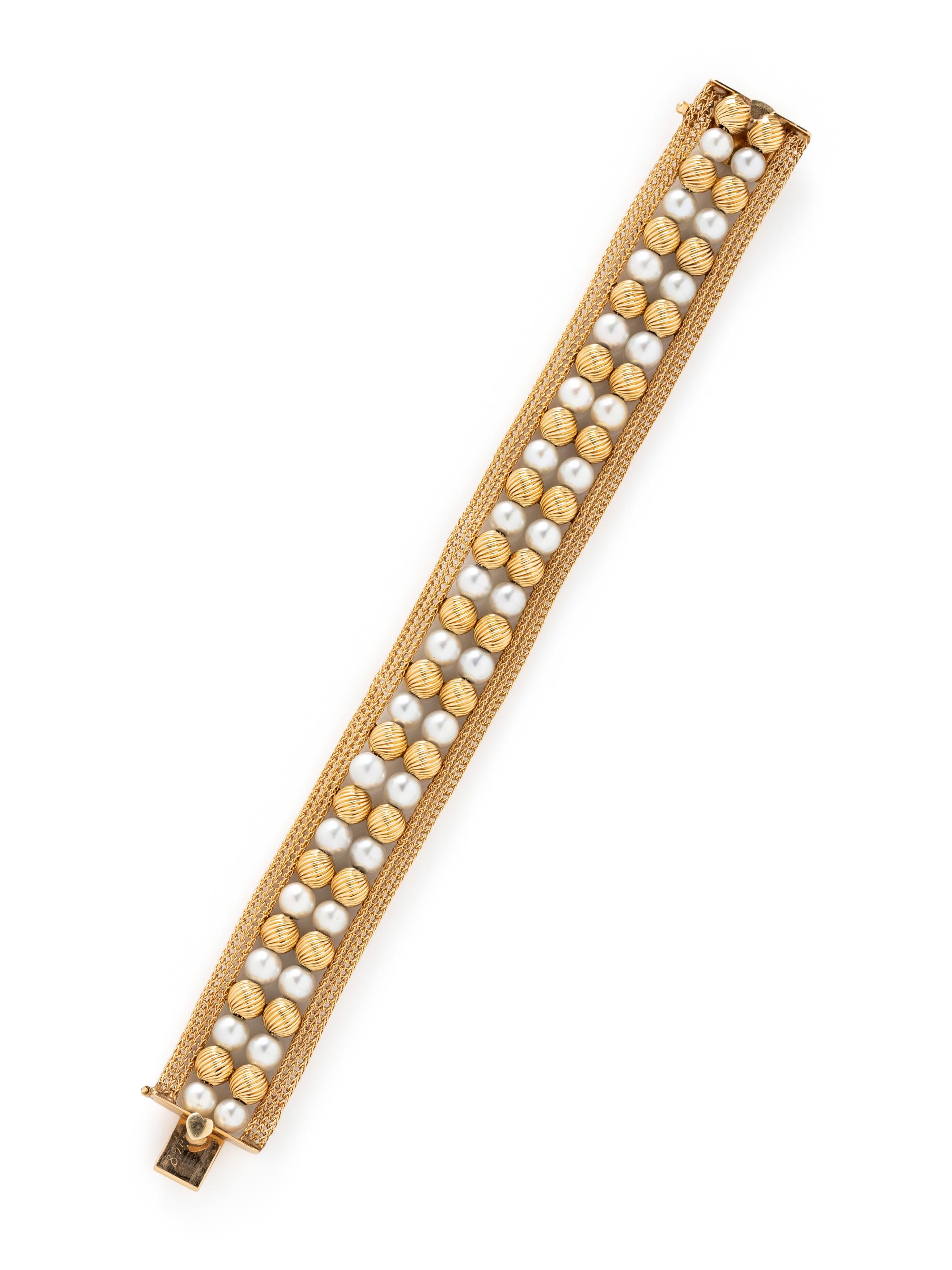 YELLOW GOLD AND CULTURED PEARL BRACELET