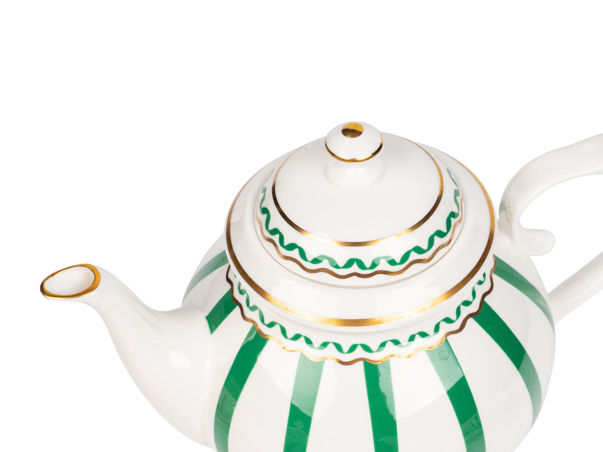 A Thomas Goode Porcelain Tea Service