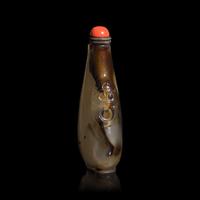 A Chinese Carved Agate Snuff Bottle