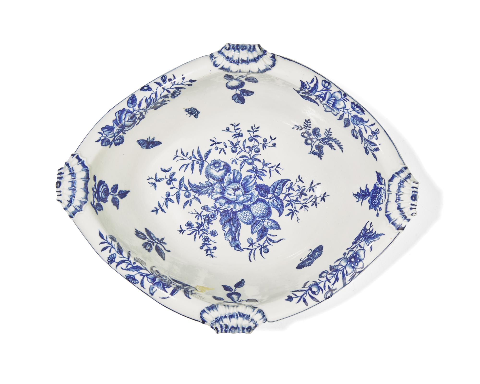 A Group of Seven Worcester Soft-Paste Porcelain "Pinecone" Table Articles