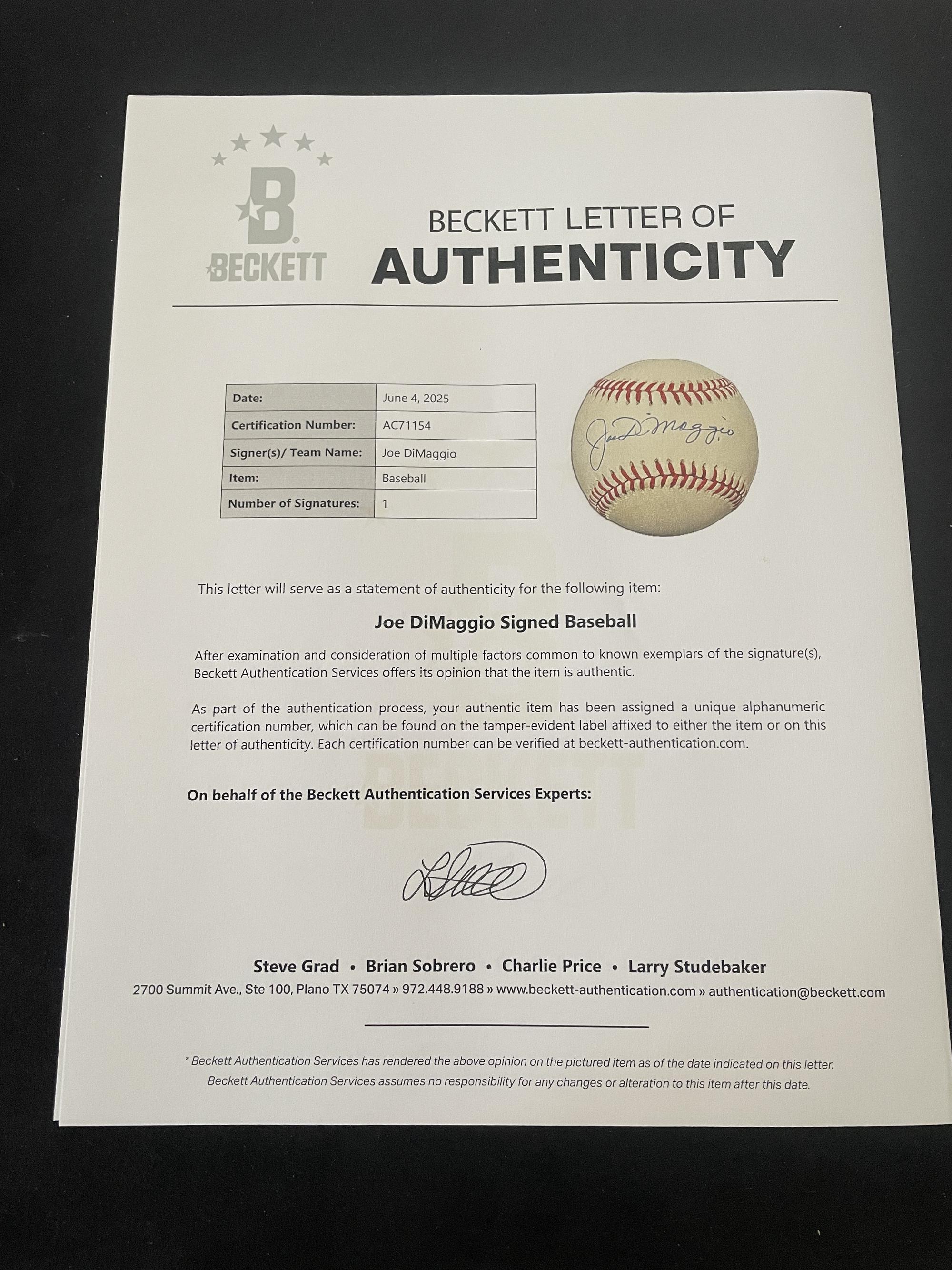 A Joe DiMaggio Single Signed Autograph Baseball (Beckett Authentication Services)