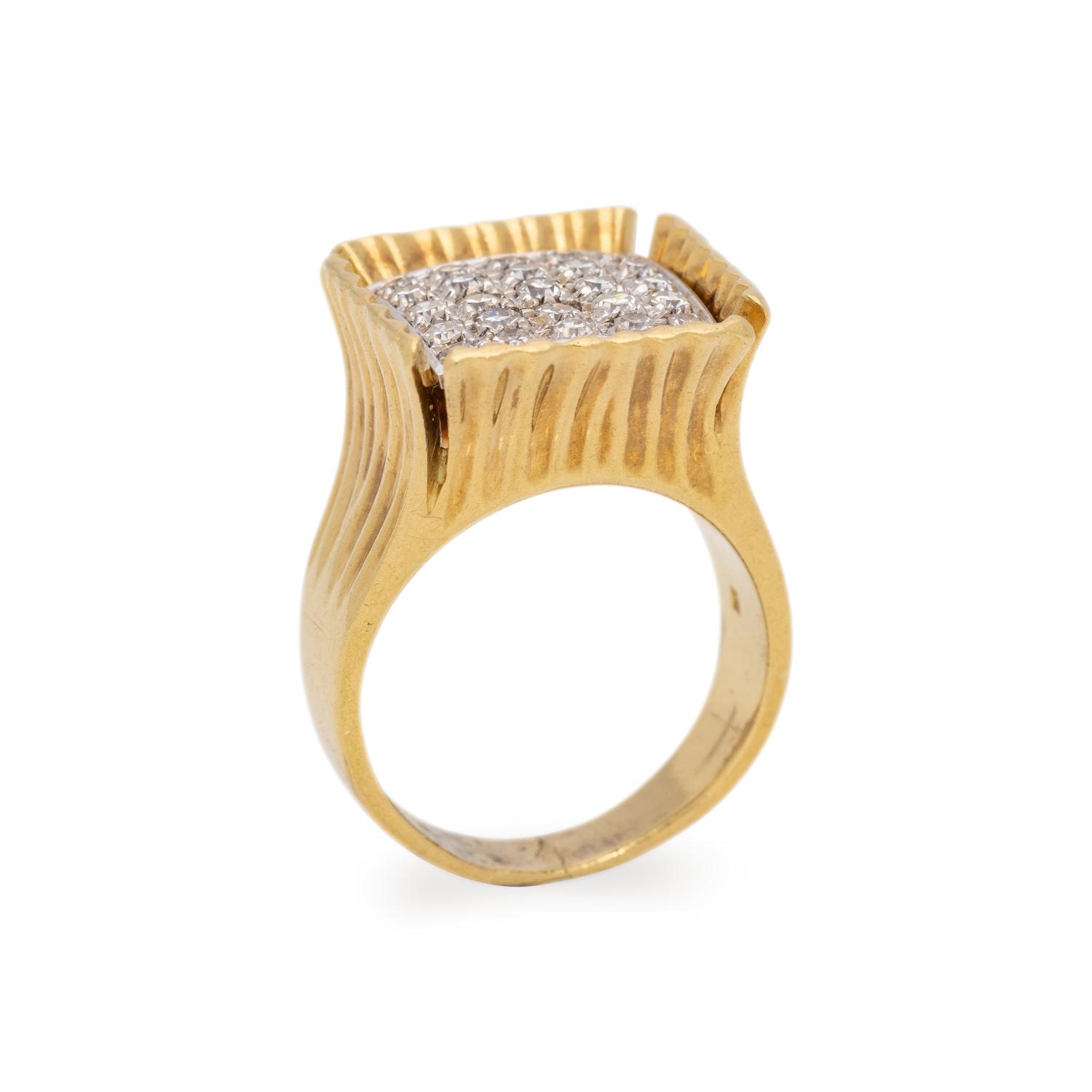 BICOLOR GOLD AND DIAMOND RING
