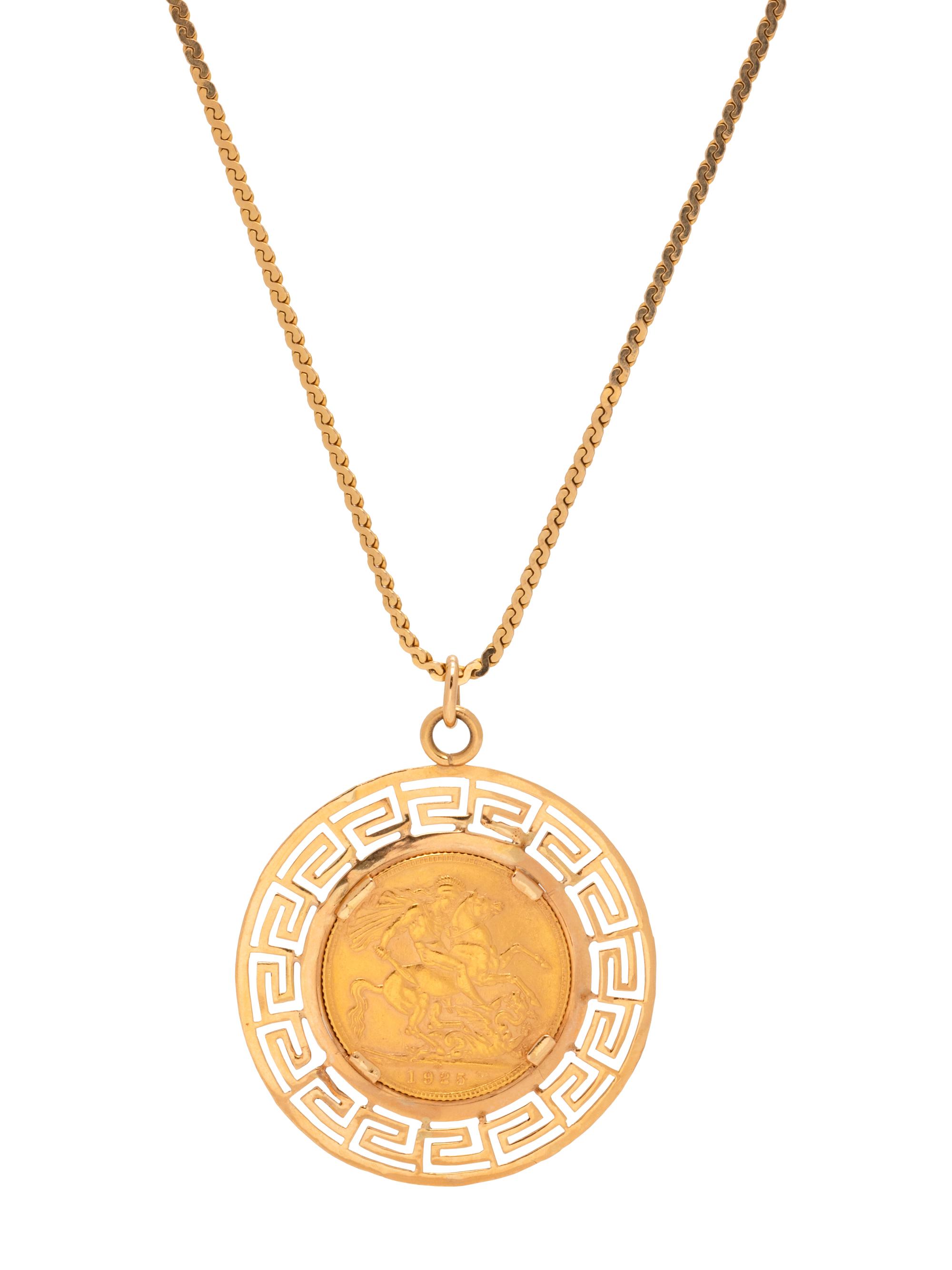 YELLOW GOLD AND BRITISH SOVEREIGN COIN PENDANT/NECKLACE