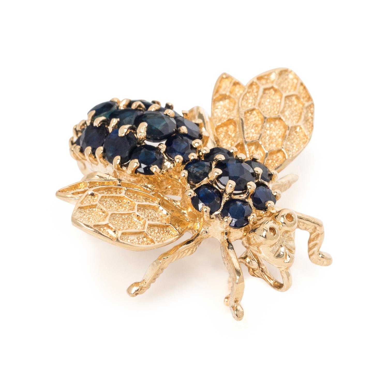 YELLOW GOLD AND SAPPHIRE BEE PENDANT/BROOCH