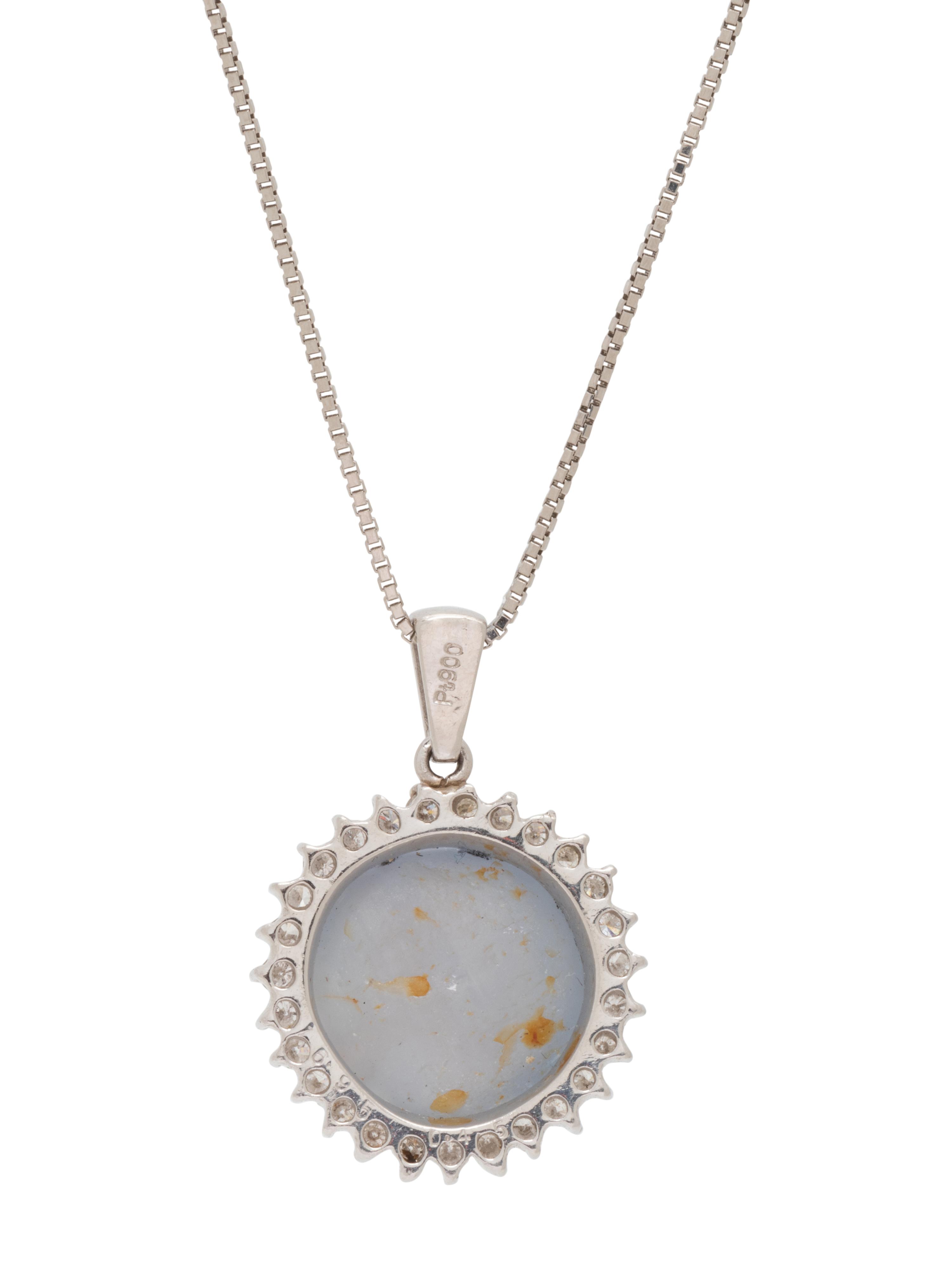 STAR SAPPHIRE AND DIAMOND PENDANT/NECKLACE