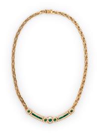 YELLOW GOLD, EMERALD AND DIAMOND NECKLACE