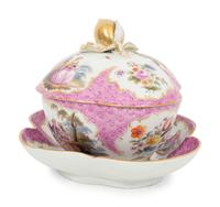 A Meissen Porcelain Sauce Tureen with Undertray