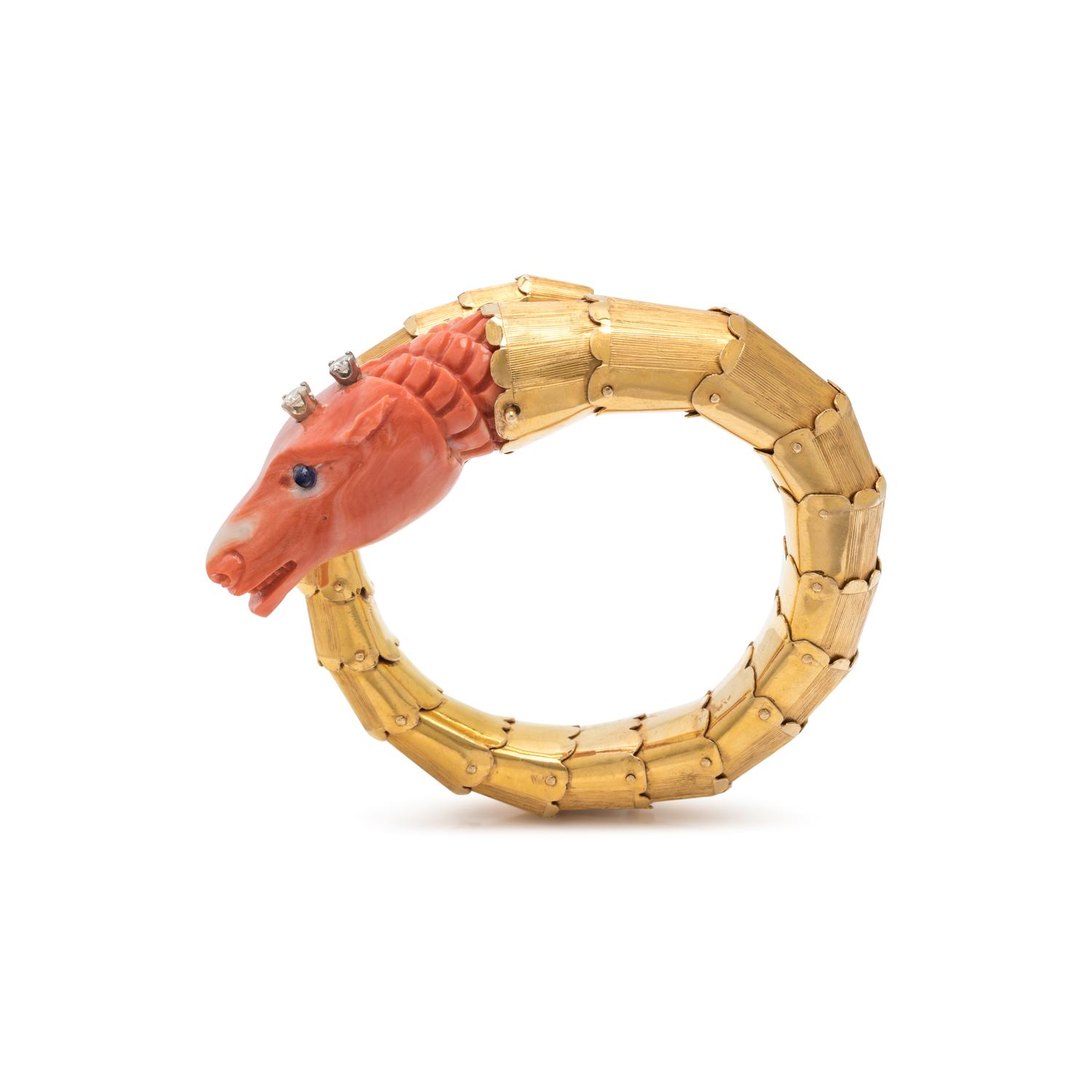 YELLOW GOLD, CORAL AND DIAMOND BRACELET