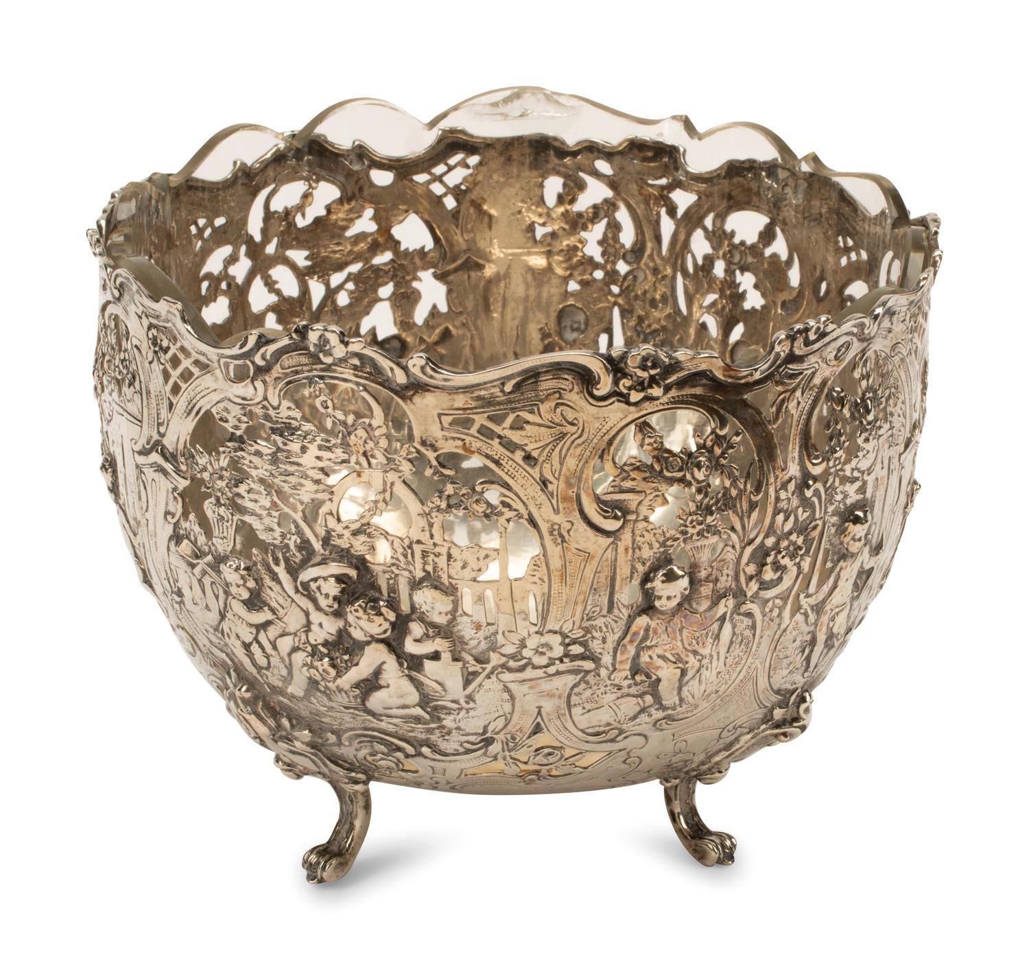 A Hanau Silver Footed Bowl - Probably Storck & Sinsheimer, Early 20th Century