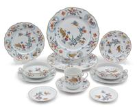 A Haviland Limoges Porcelain Dinner Service for Eight — 20TH CENTURY