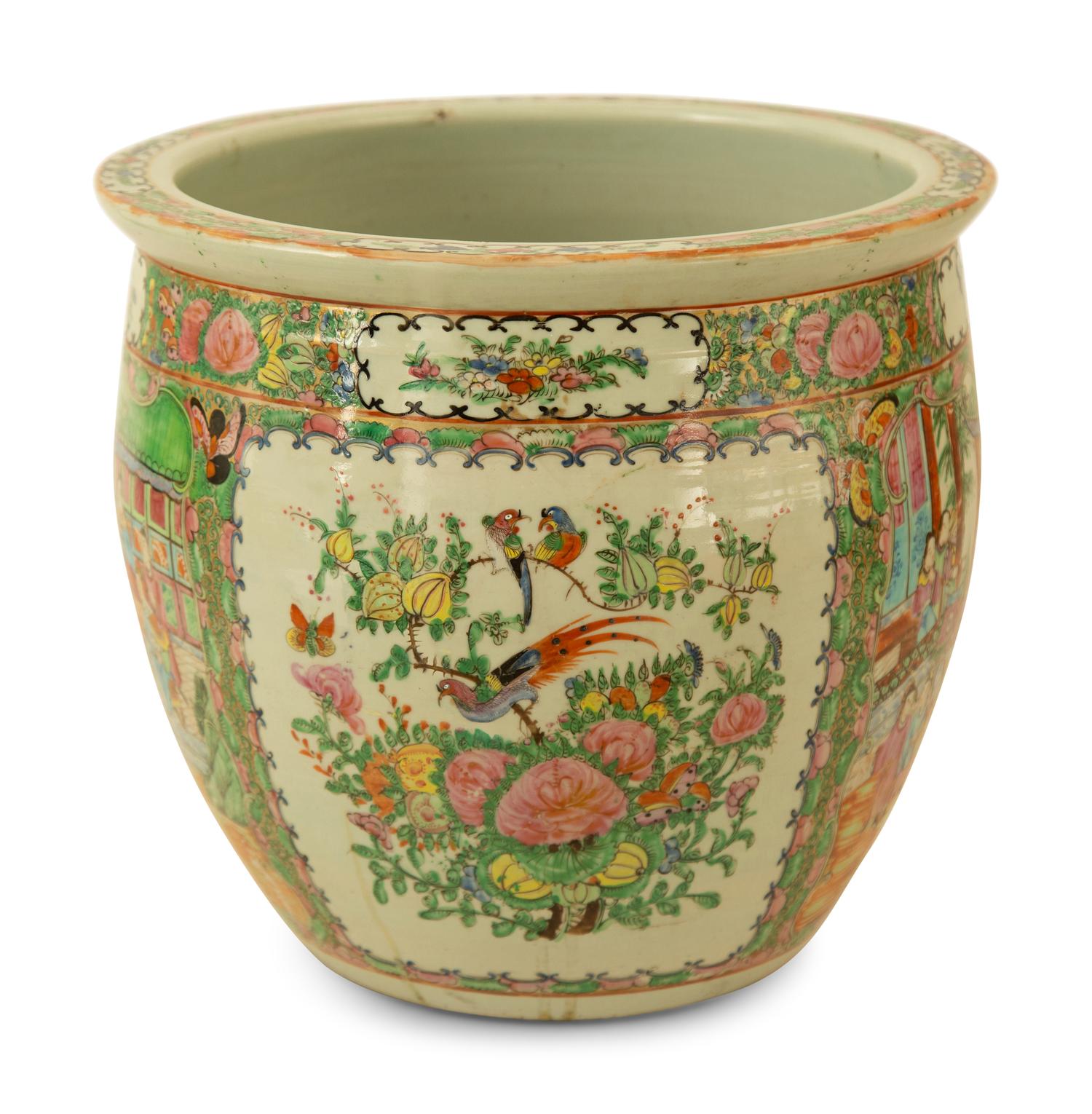 A Chinese Rose Medallion Porcelain Jardiniere