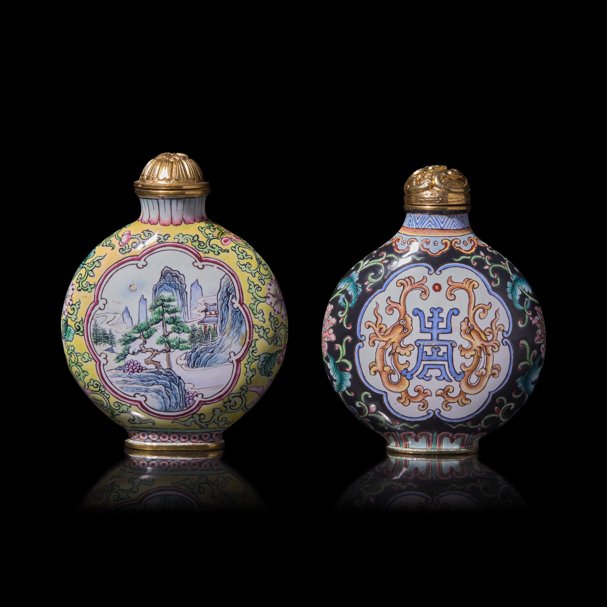 Two Chinese Enamel on Copper Snuff Bottles, 20th Century 近代 銅胎畫琺琅鼻烟壺兩支