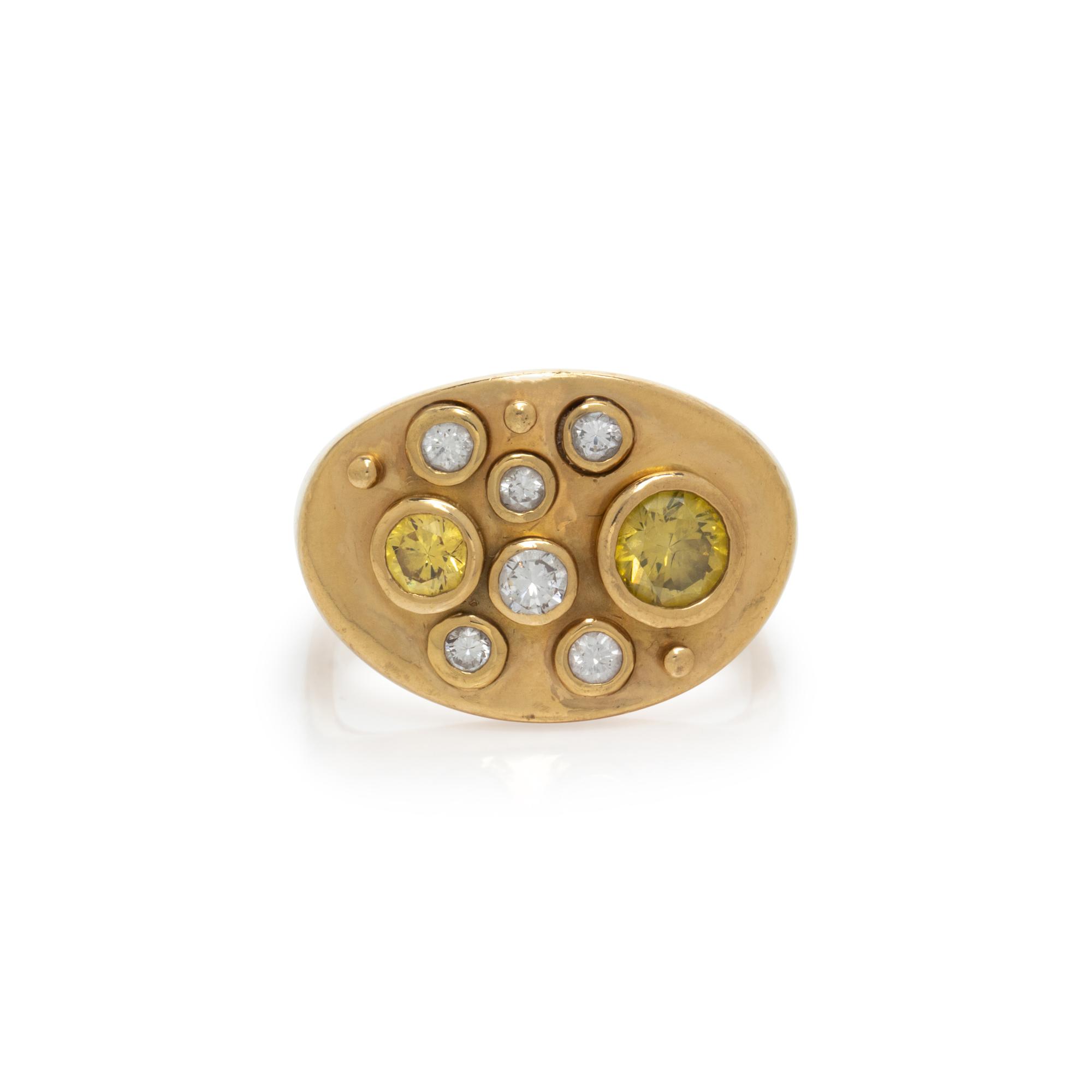 DIAMOND AND COLORED DIAMOND RING