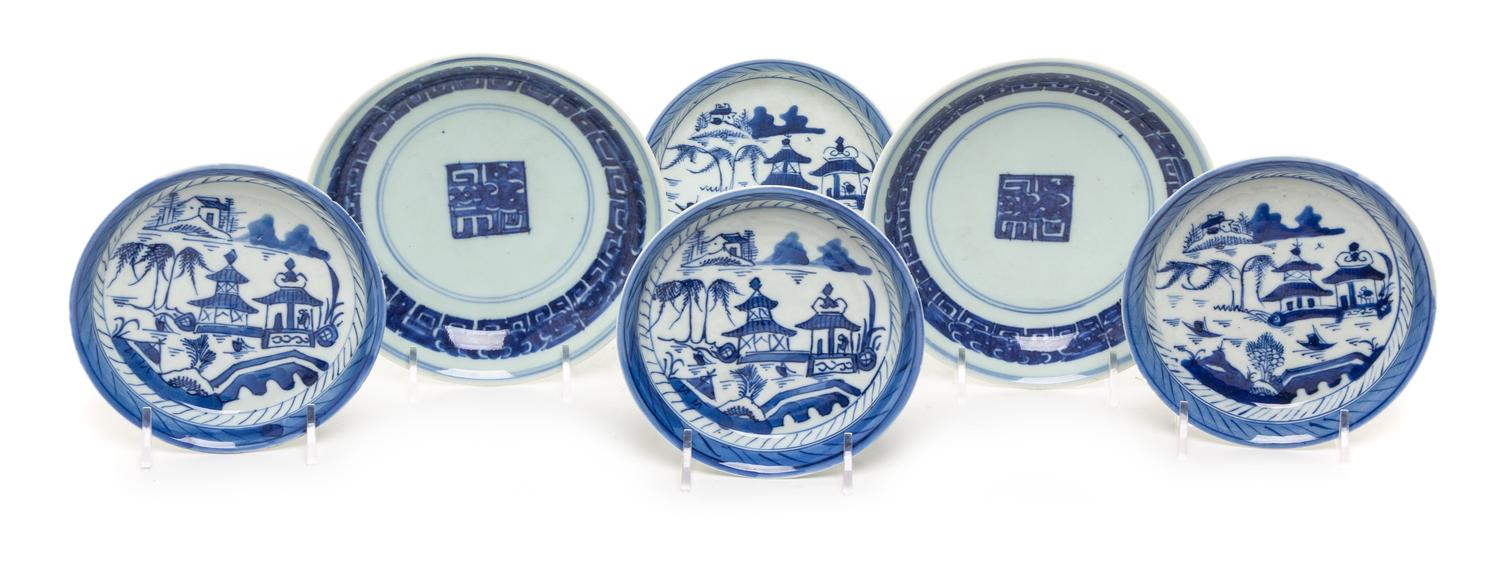 Six Chinese Export Blue and White Porcelain Plates Diameter of largest 6 inches. — 19TH CENTURY