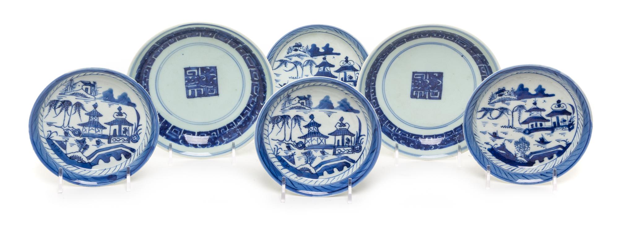 Six Chinese Export Blue and White Porcelain Plates Diameter of largest 6 inches. — 19TH CENTURY