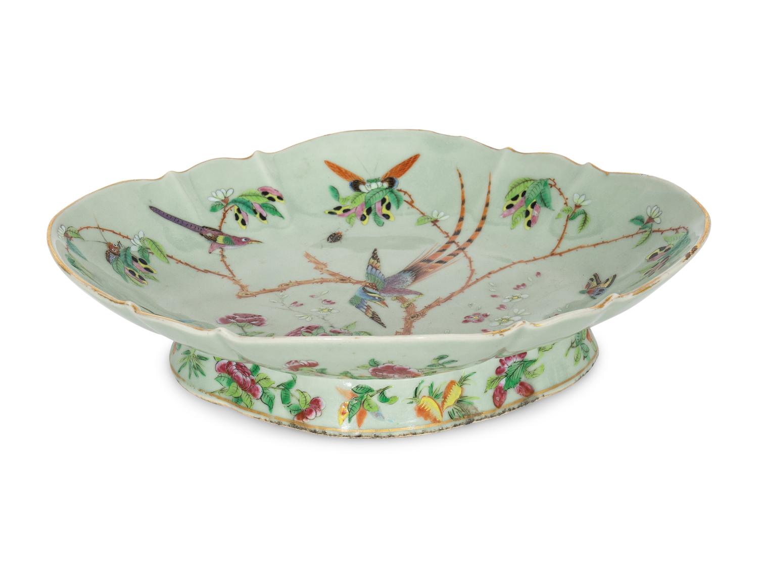 A Large Chinese Export Porcelain Tazza