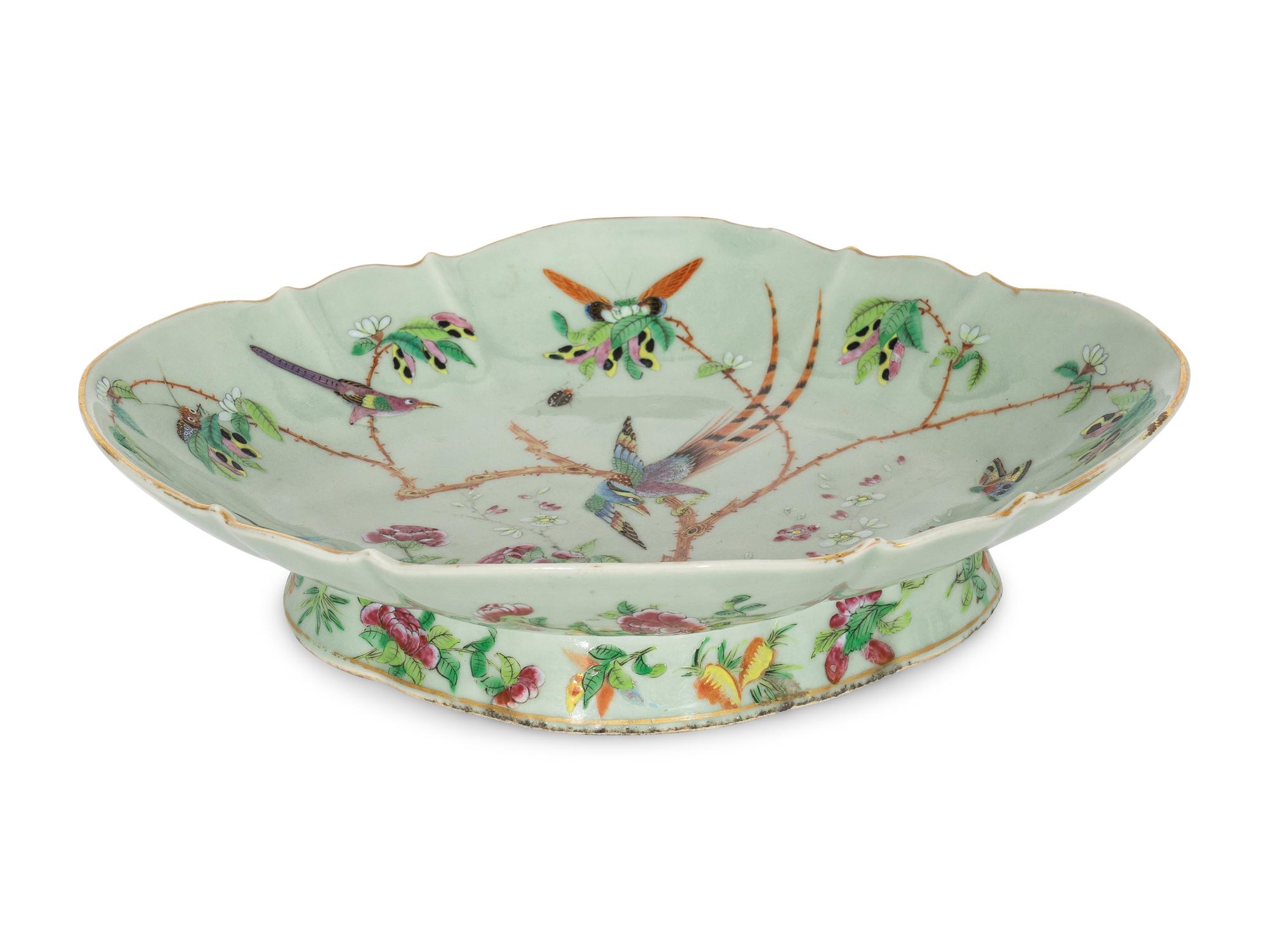 A Large Chinese Export Porcelain Tazza