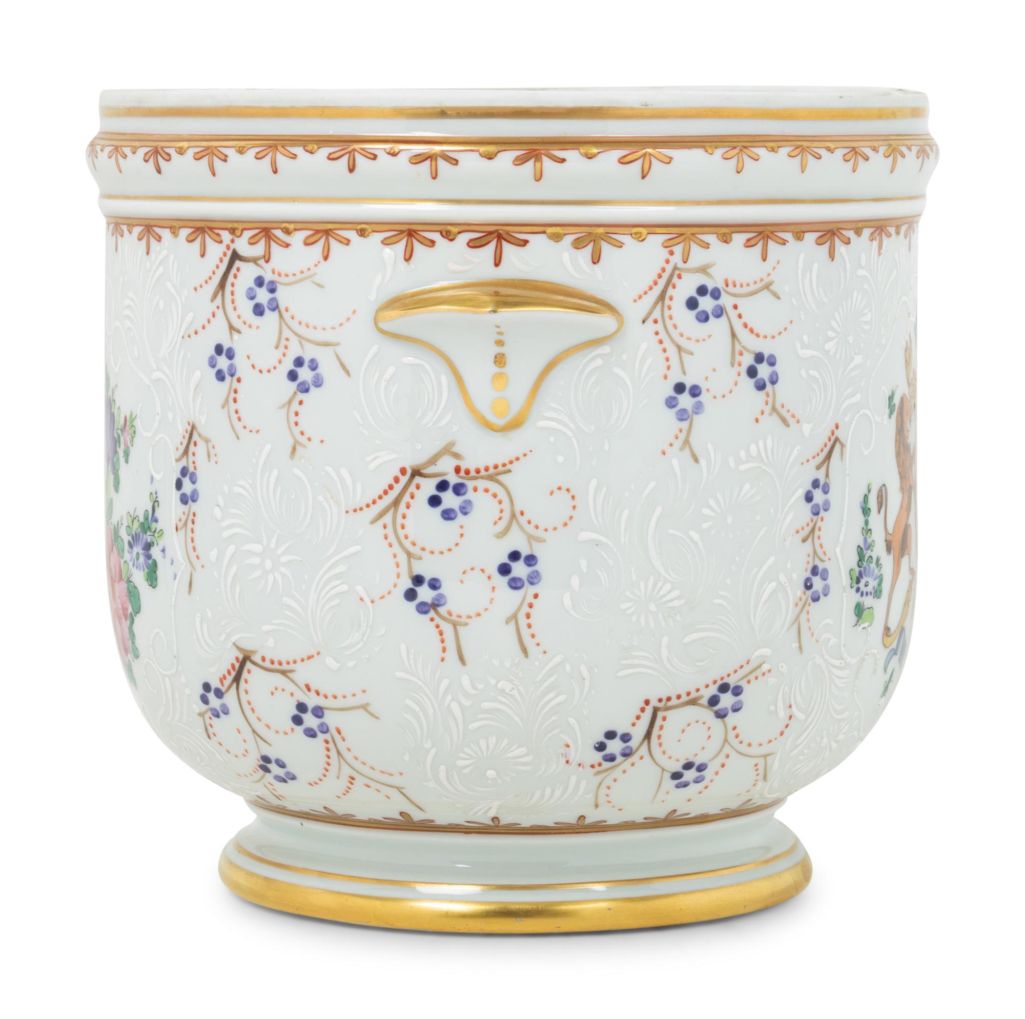 A Samson Porcelain Cache Pot