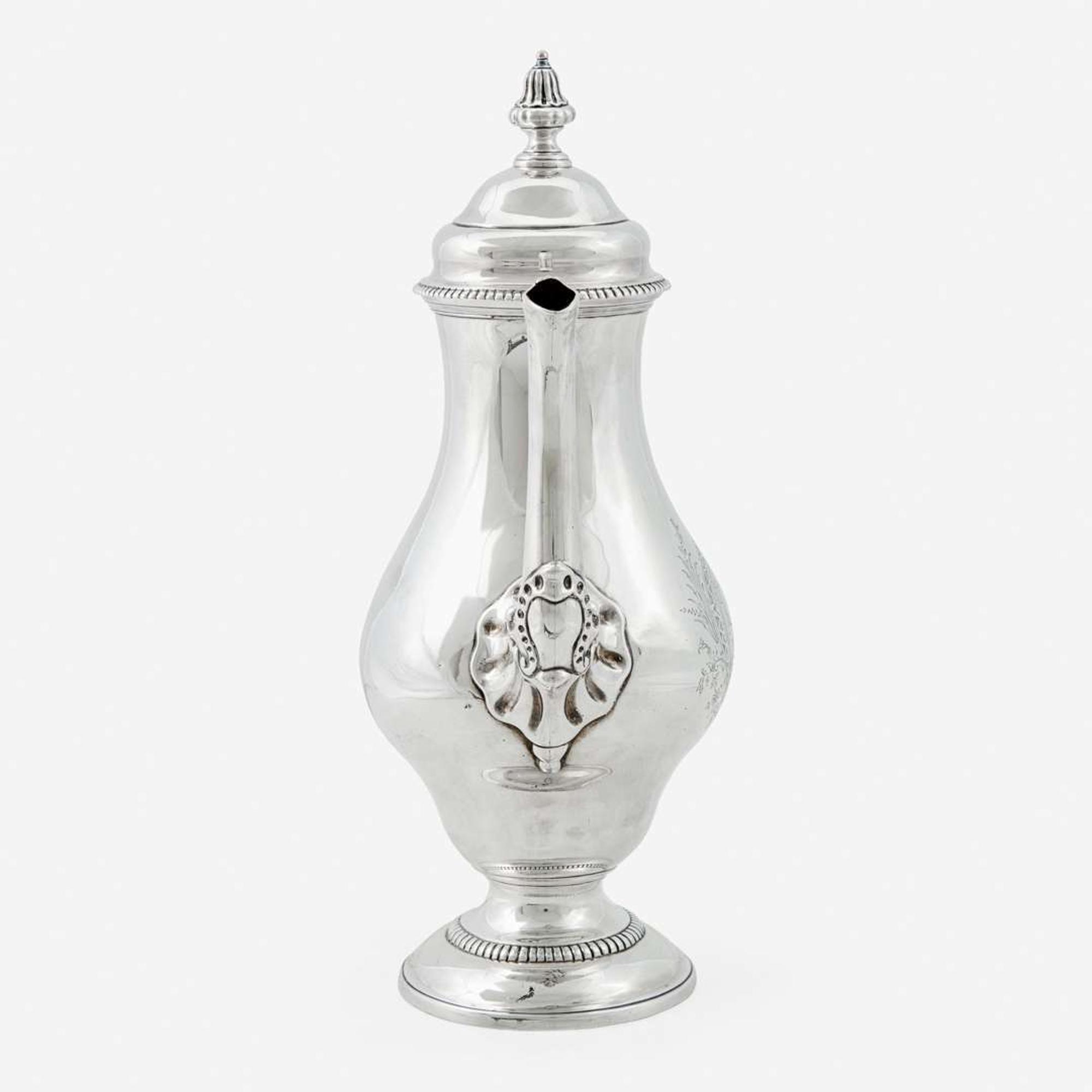 A silver coffeepot William Hollingshead (1728-1808), Philadelphia, PA, circa 1770
