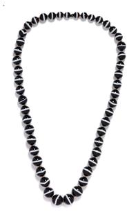 A Single Strand Graduated Banded Onyx Bead Necklace,