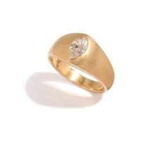 YELLOW GOLD AND DIAMOND RING