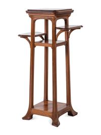 Tiered Pedestal