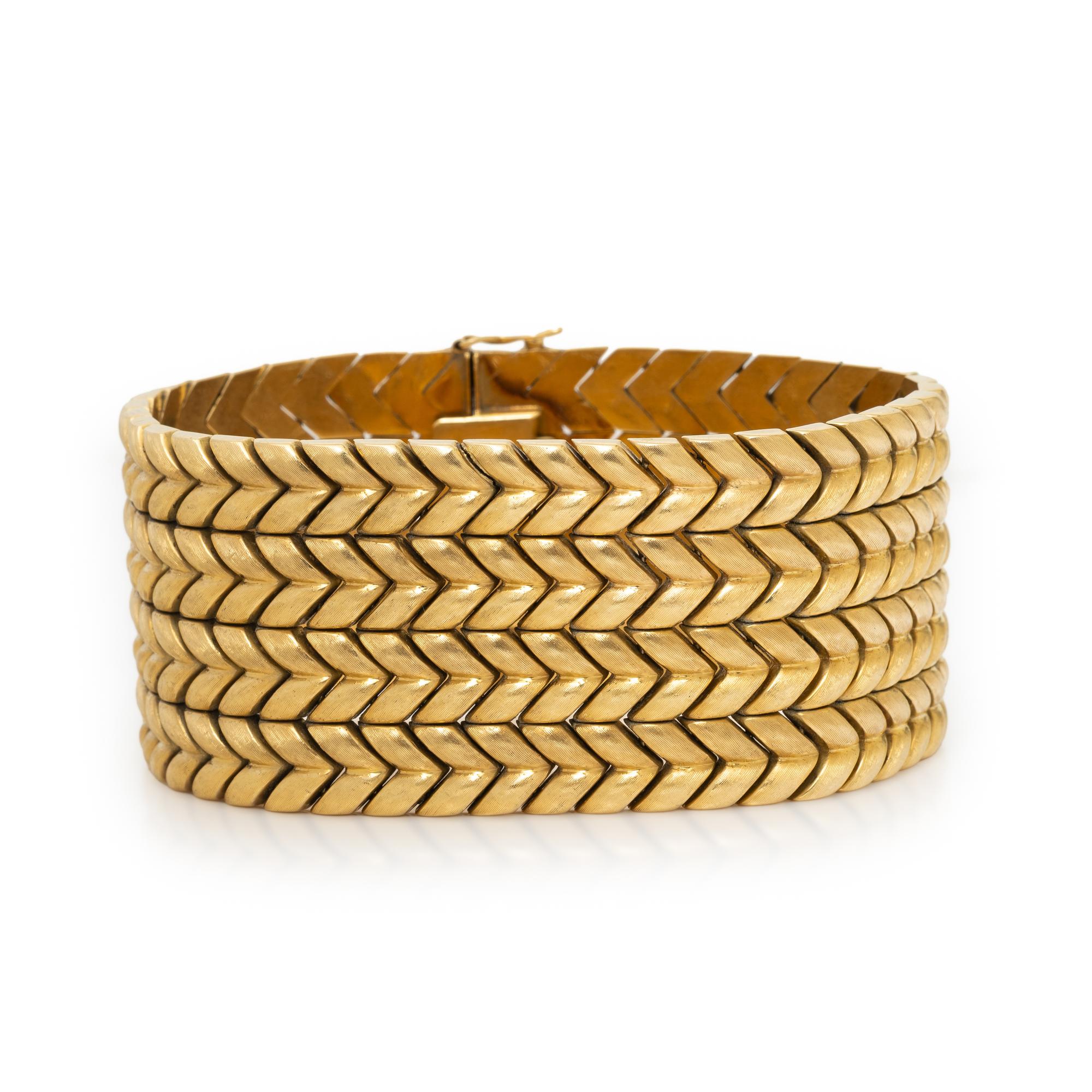 YELLOW GOLD CHEVRON LINK BRACELET