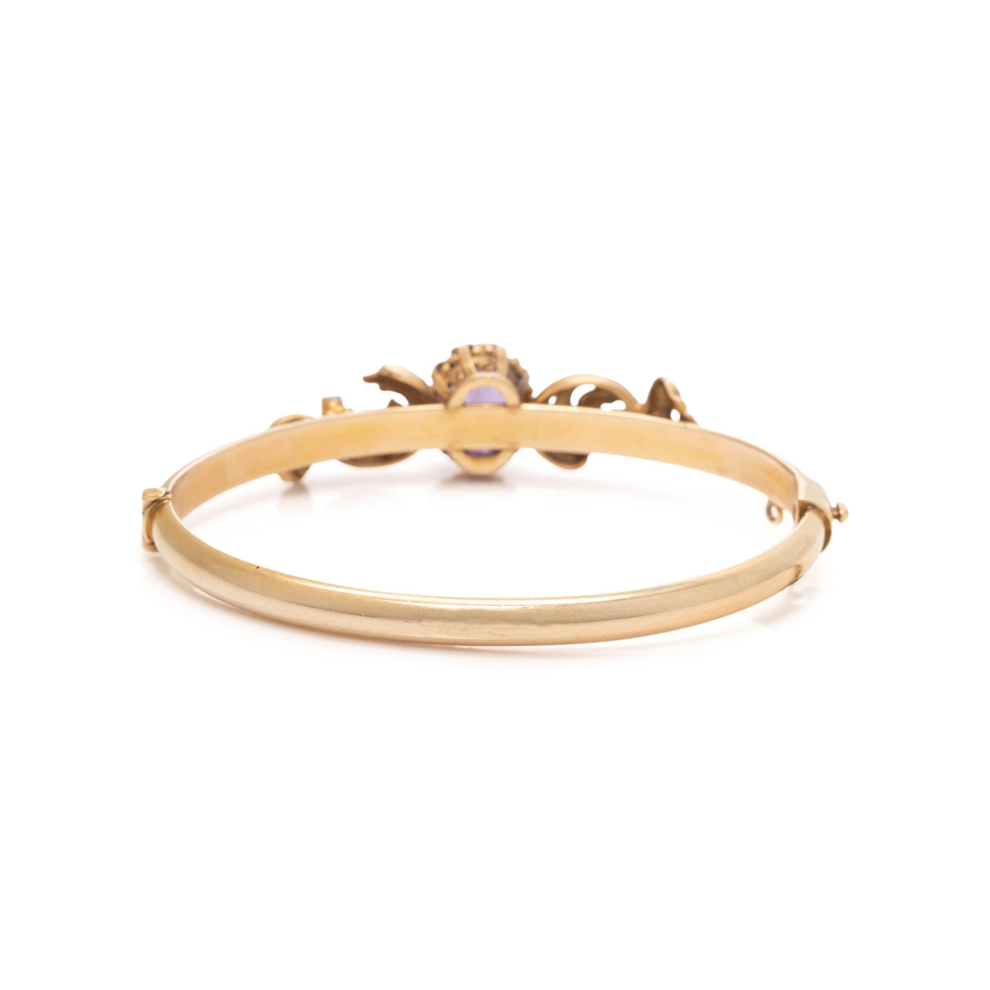 YELLOW GOLD AND AMETHYST BANGLE BRACELET