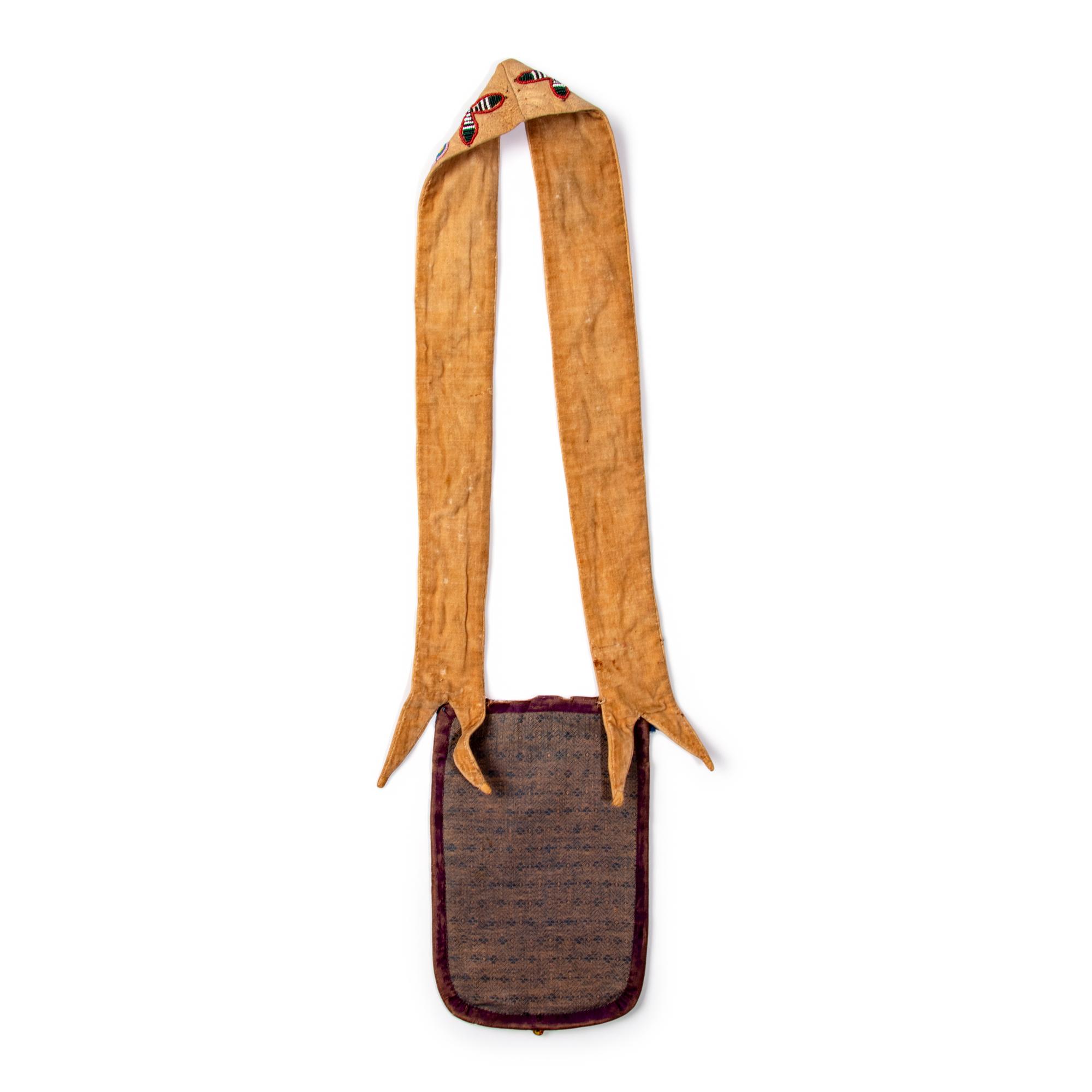 Cree Beaded Figural Pouch, with Birds