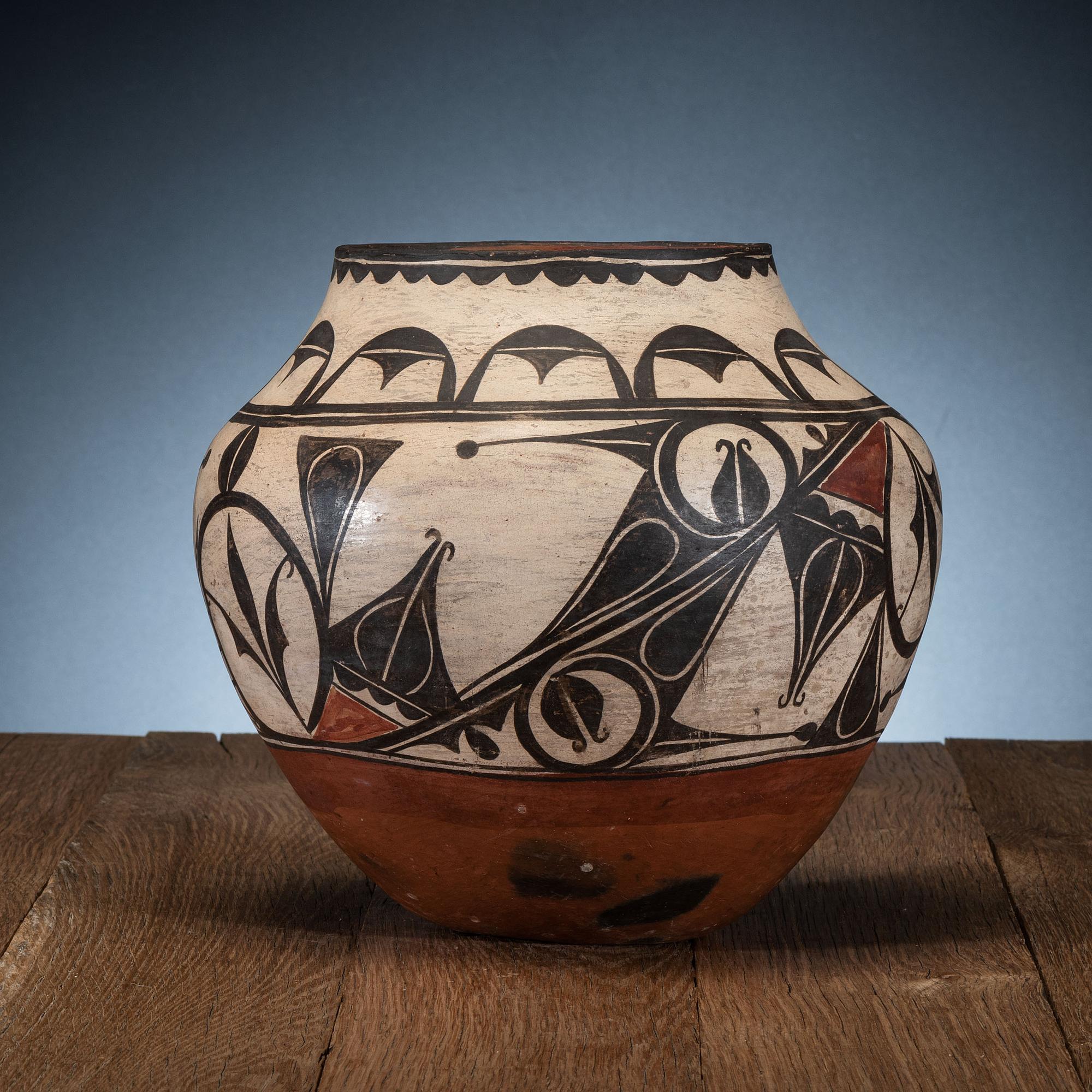 Zia Polychrome Pottery Jar, with Trios Design