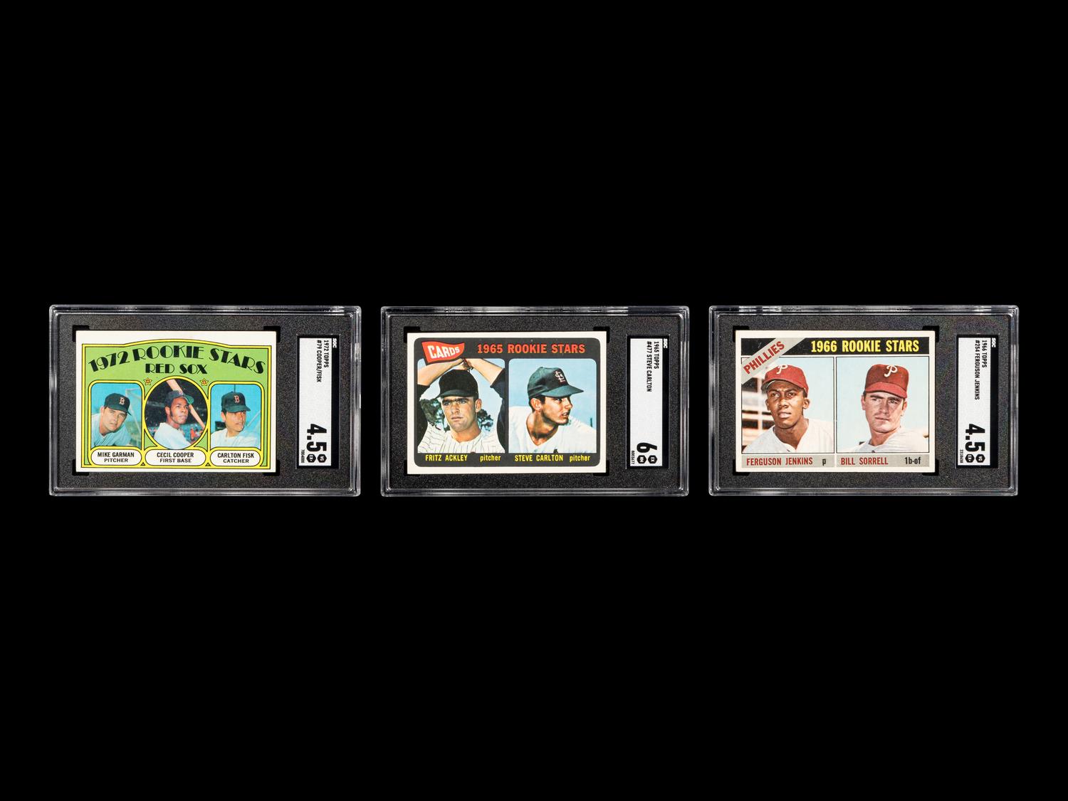 A Group of 12 Hall of Fame Rookie Baseball Cards (Carlton Fisk, Steve Carlton, Ozzie Smith, Andre Dawson, Paul Moiltor / Alan Trammell, Jack Morris, George Brett, Fergie Jenkins, Jim Catfish Hunter),