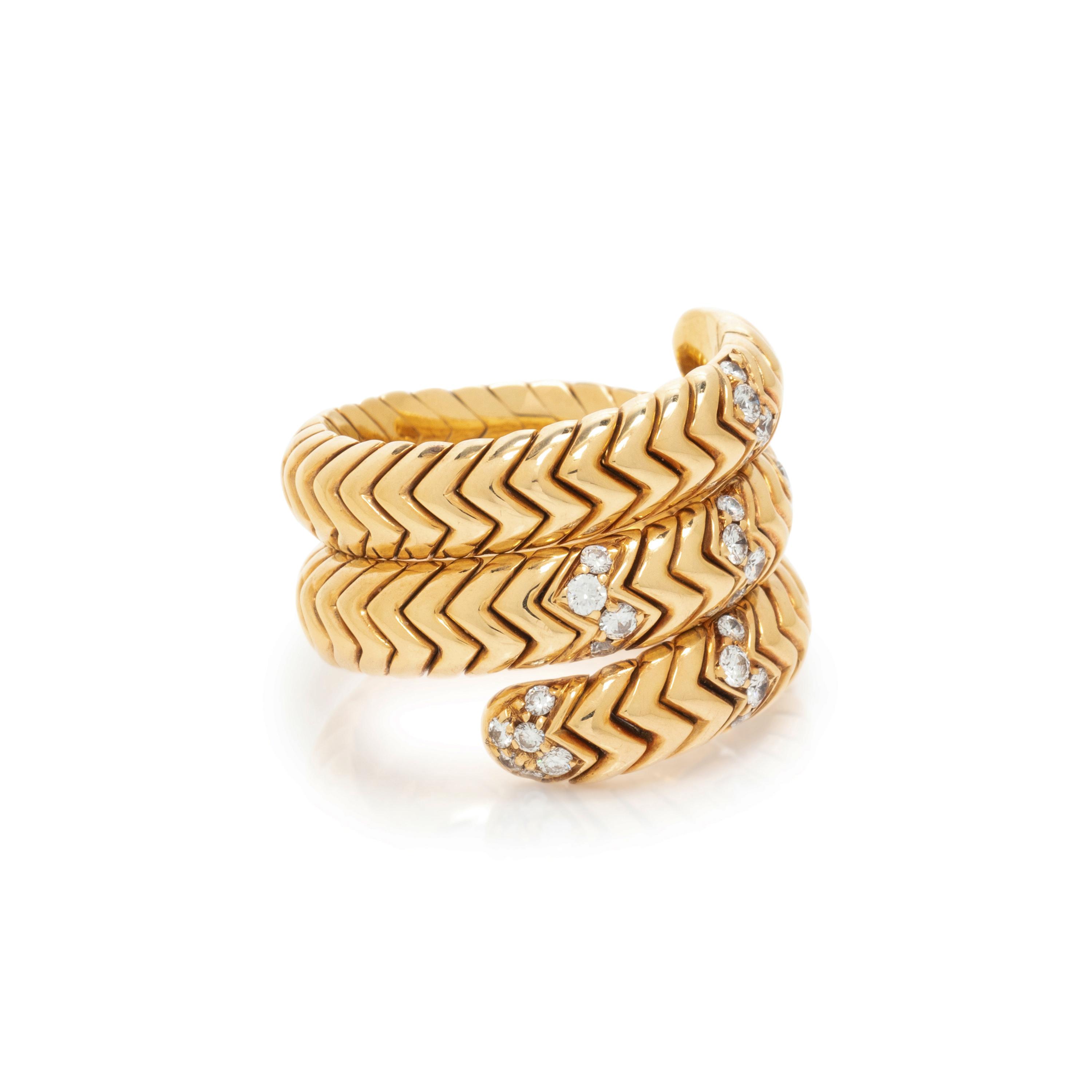 BULGARI, YELLOW GOLD AND DIAMOND 'SPIGA' RING