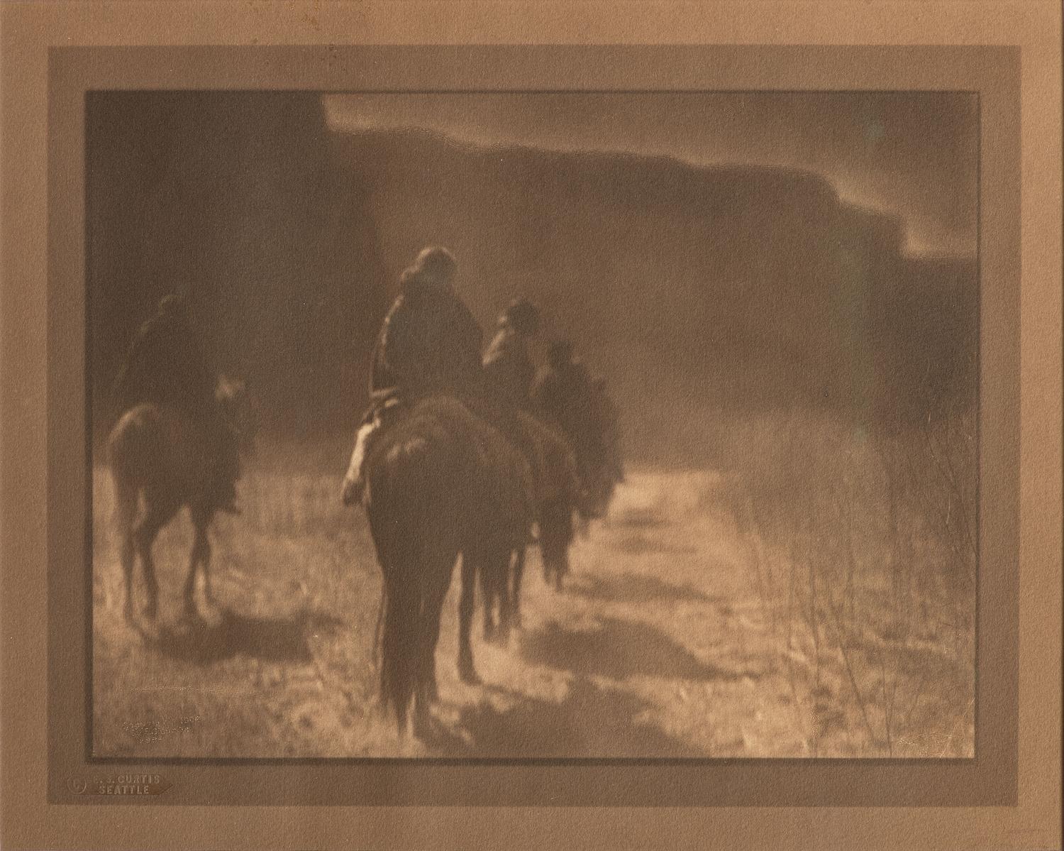 CURTIS, Edward. The Vanishing Race .