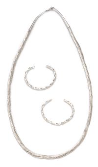 A Sterling Silver Liquid Silver Necklace, 49.10 dwts.