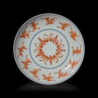 A Chinese Iron Red Decorated Porcelain "Bats' Plate 礬紅洪福齊天紋盤