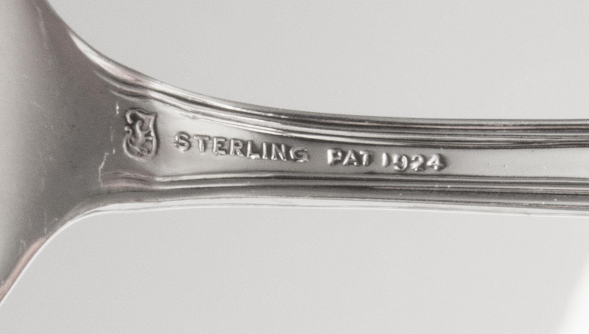 An American Silver Flatware Service, Towle Silversmiths, Newburyport, MA, Louis XIV pattern with a script S monogram, comprising: 12 di