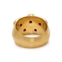 YELLOW GOLD AND GARNET RING