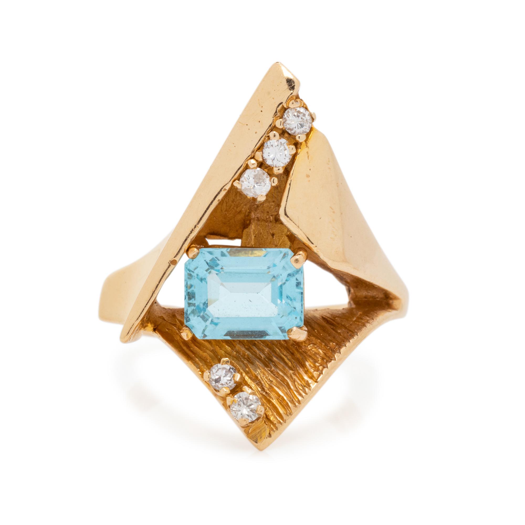 AQUAMARINE AND DIAMOND RING