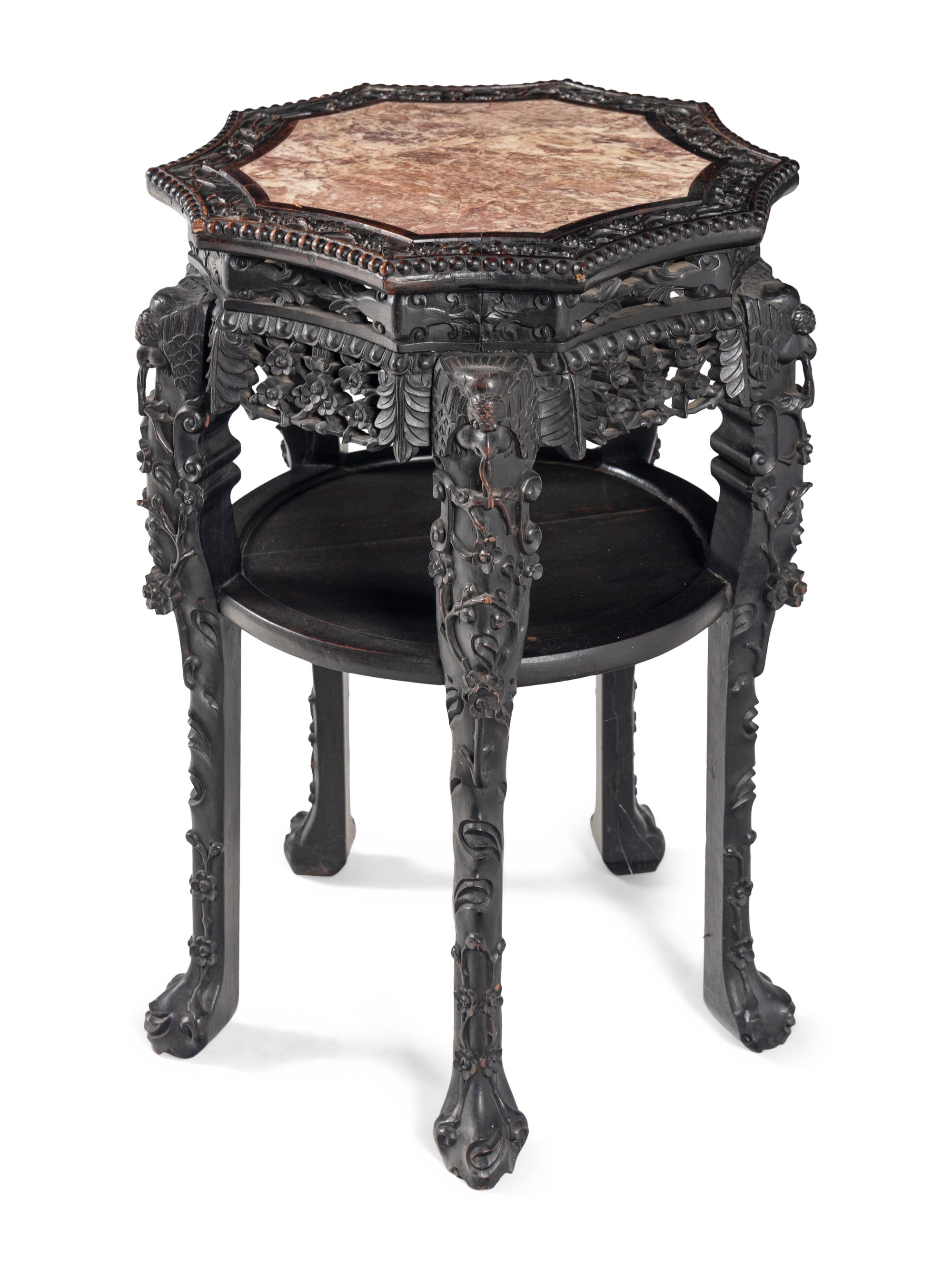 A Chinese Carved Hardwood Marble-Inset Side Table, 19th Century 清晚期 硬木嵌理石面花几