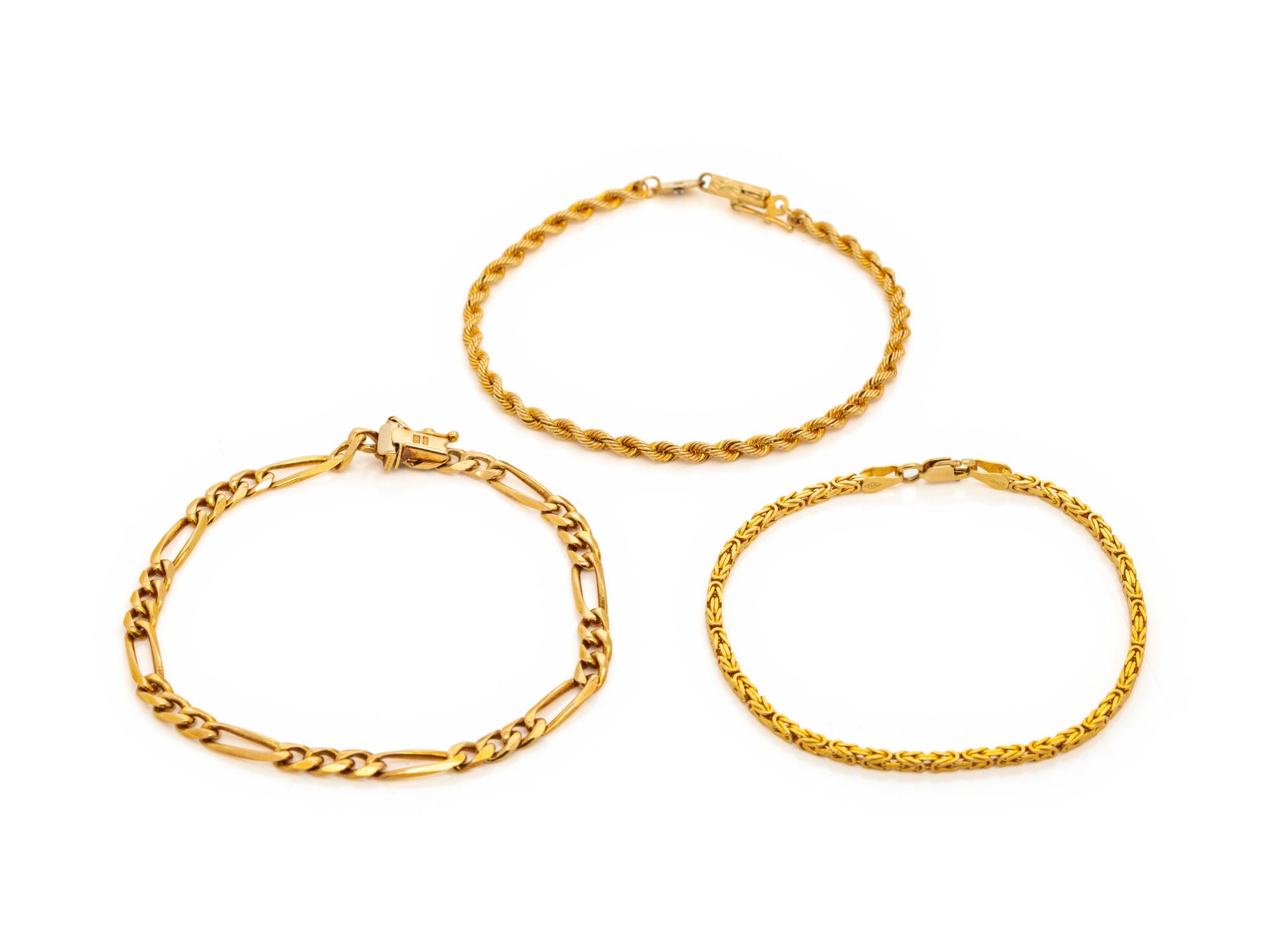 COLLECTION OF YELLOW GOLD BRACELETS