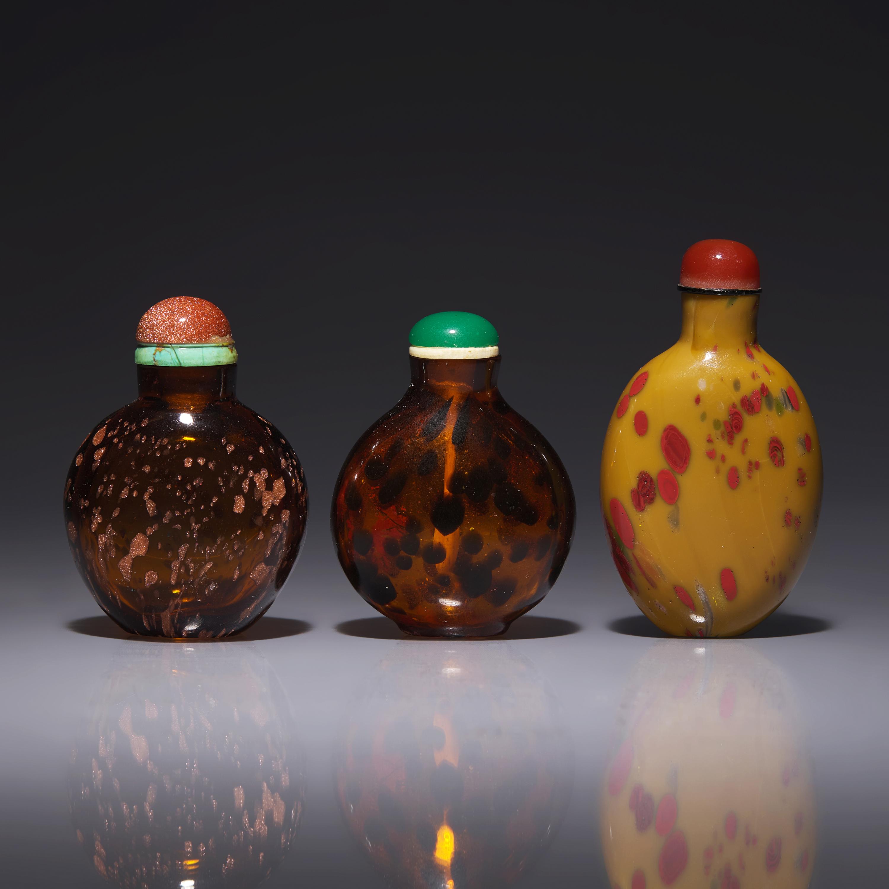 Three Chinese Glass Snuff Bottles 料器鼻烟壺三支