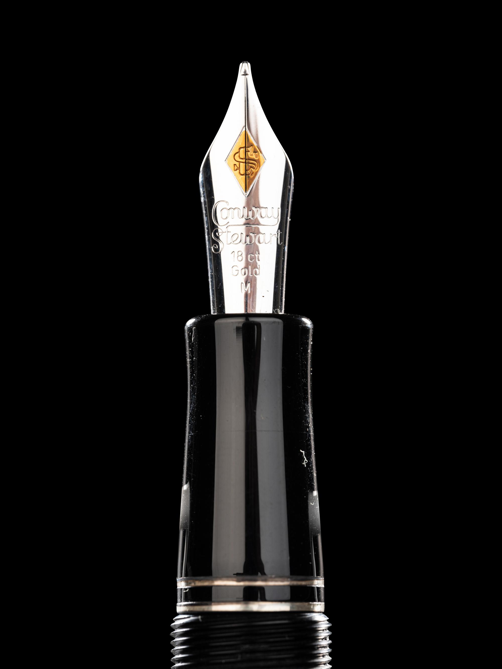 Conway Stewart: Churchill-Ebonite and Silver Trim Limited Edition Fountain Pen and Ink Set